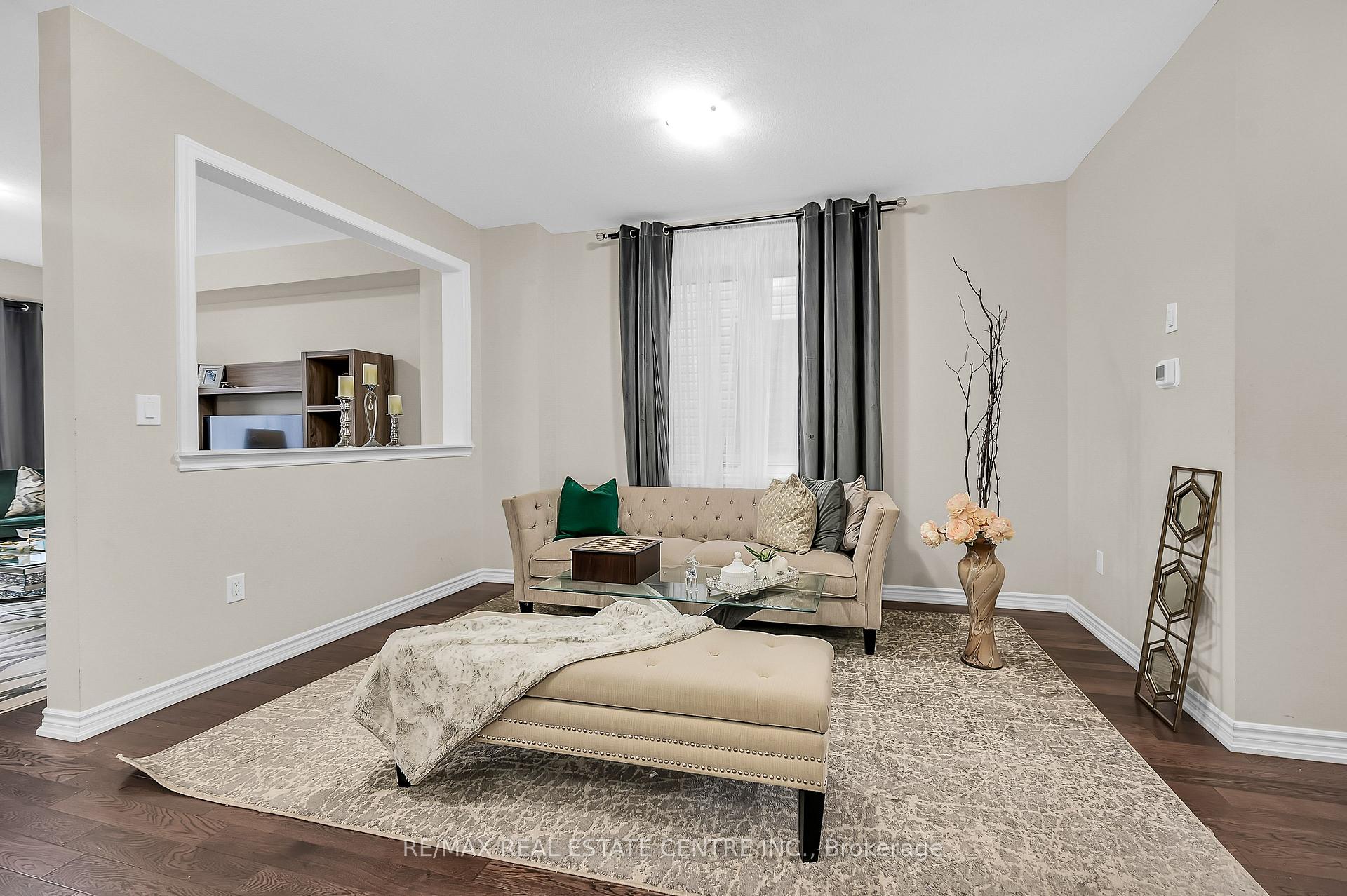 Photo 9 of 198 Whithorn Crescent, Haldimand — HOMEH