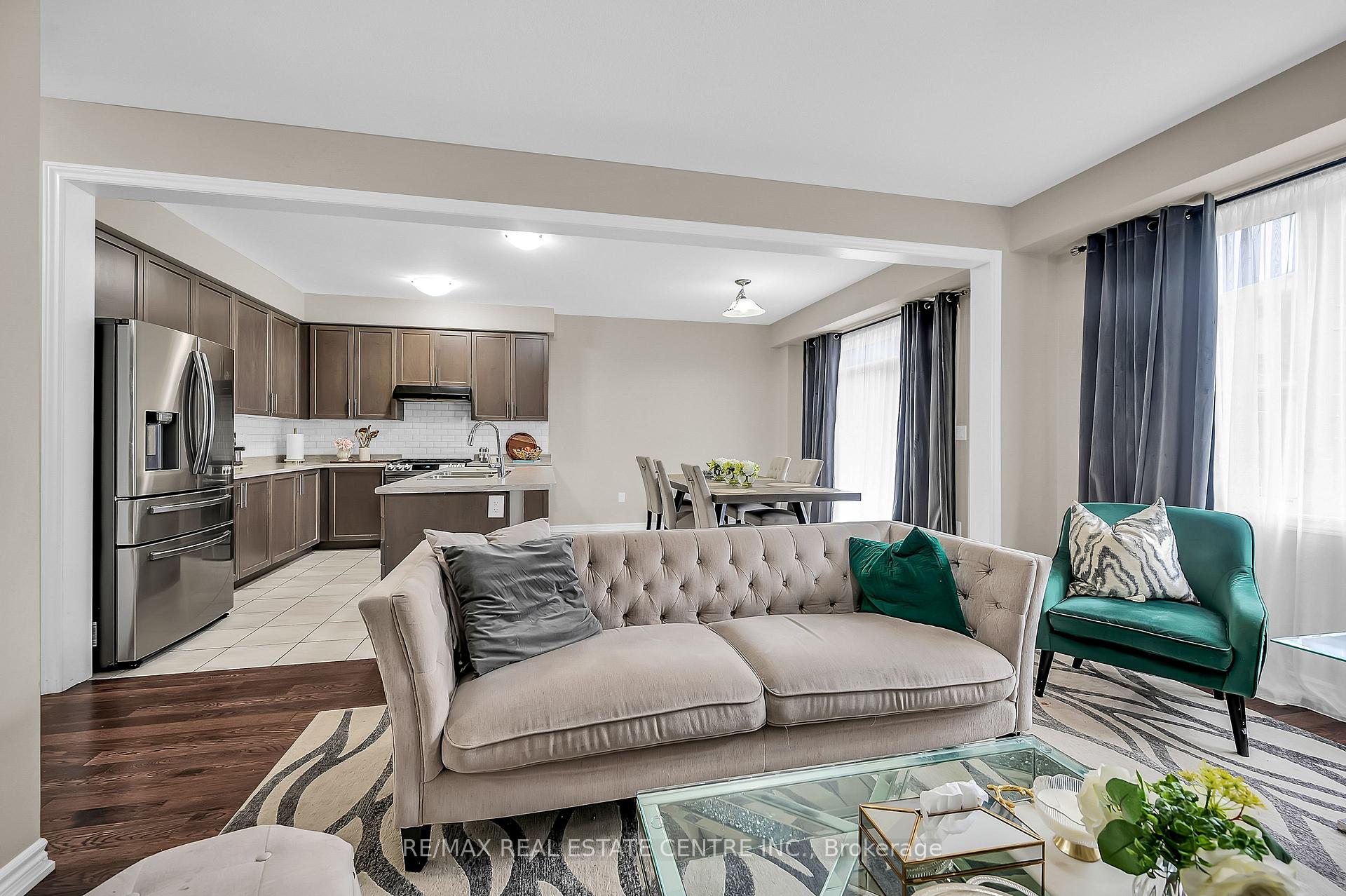 Photo 16 of 198 Whithorn Crescent, Haldimand — HOMEH
