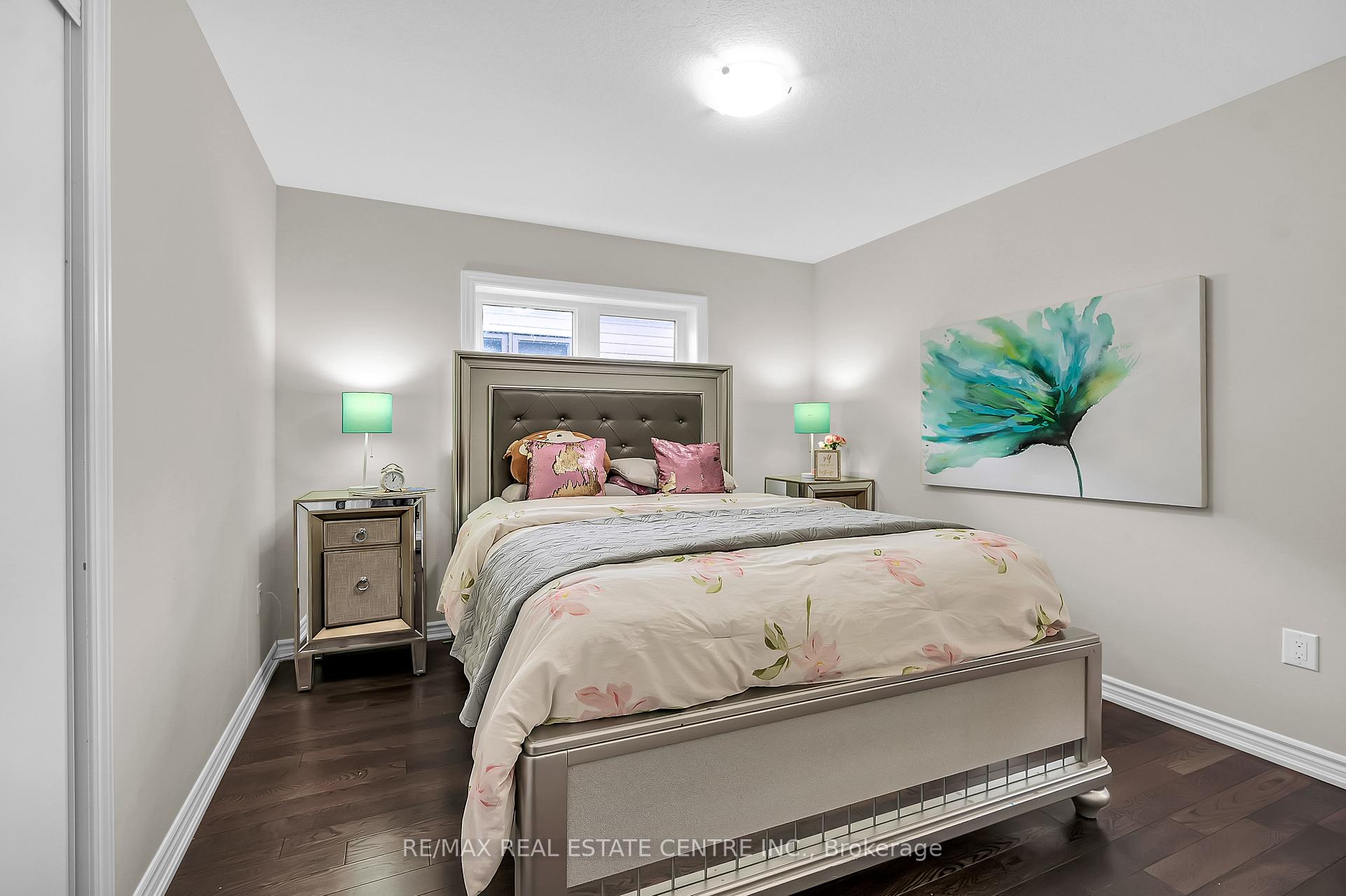 Photo 38 of 198 Whithorn Crescent, Haldimand — HOMEH