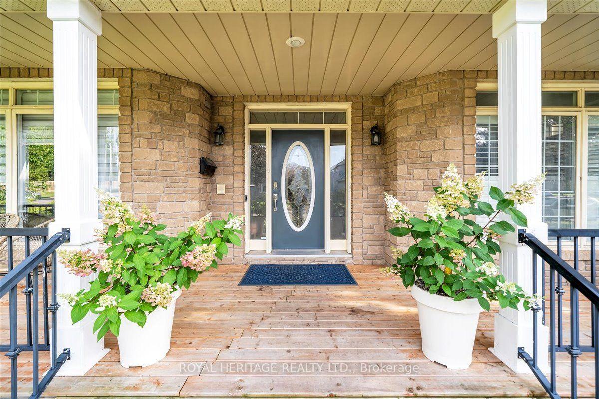 Photo 4 of 828 Wildflower Court, Oshawa, Centennial — HOMEH