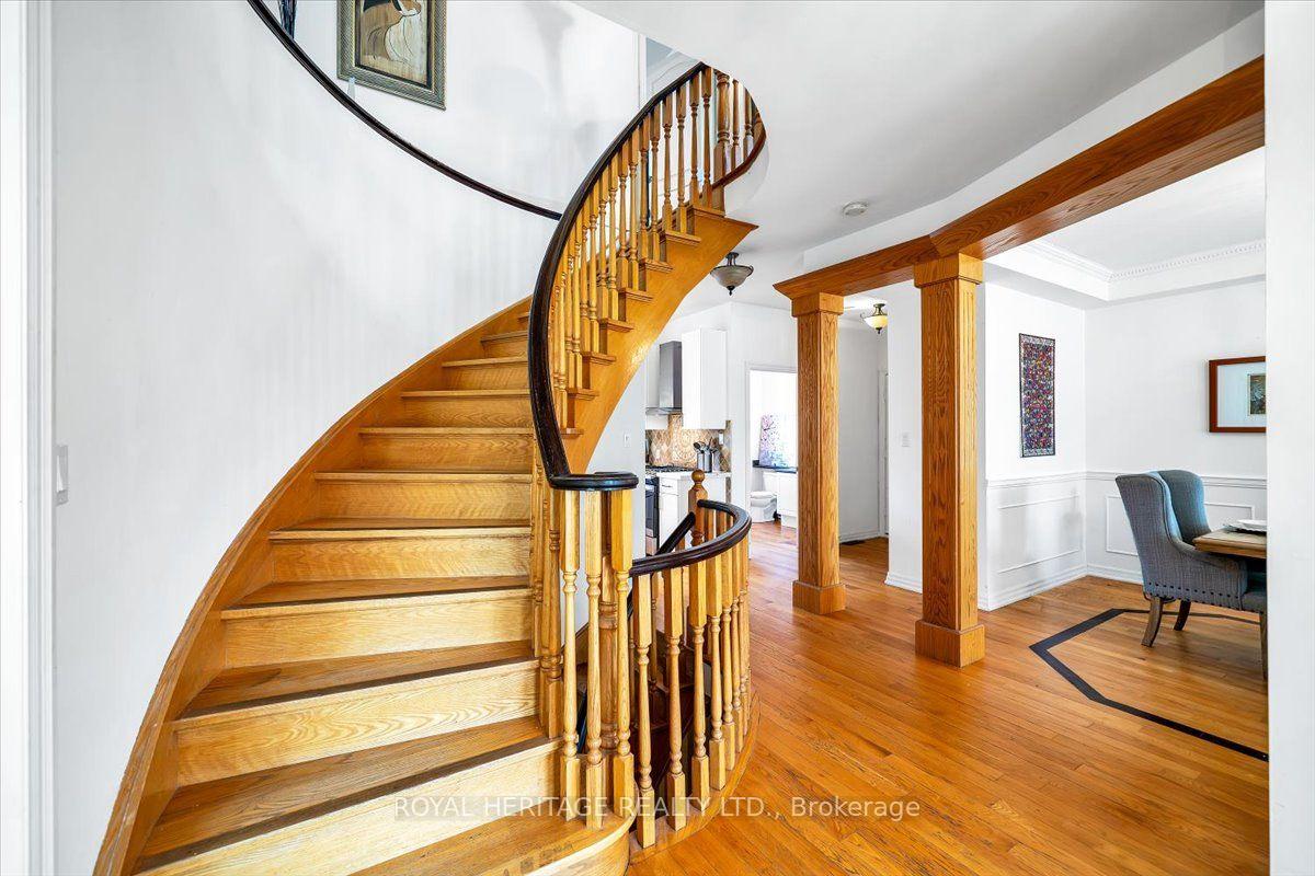 Photo 19 of 828 Wildflower Court, Oshawa, Centennial — HOMEH