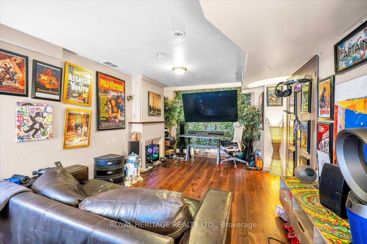 Photo 34 of 828 Wildflower Court, Oshawa, Centennial — HOMEH