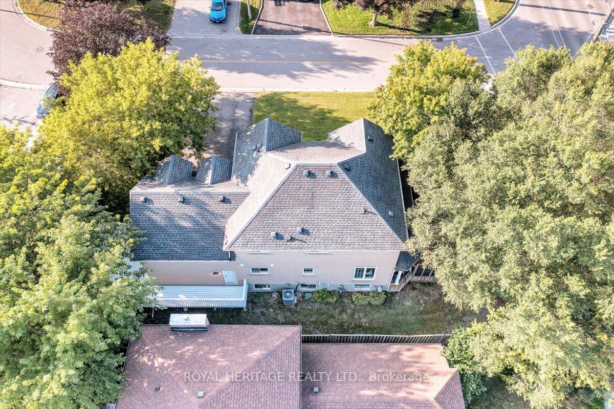 Photo 43 of 828 Wildflower Court, Oshawa, Centennial — HOMEH