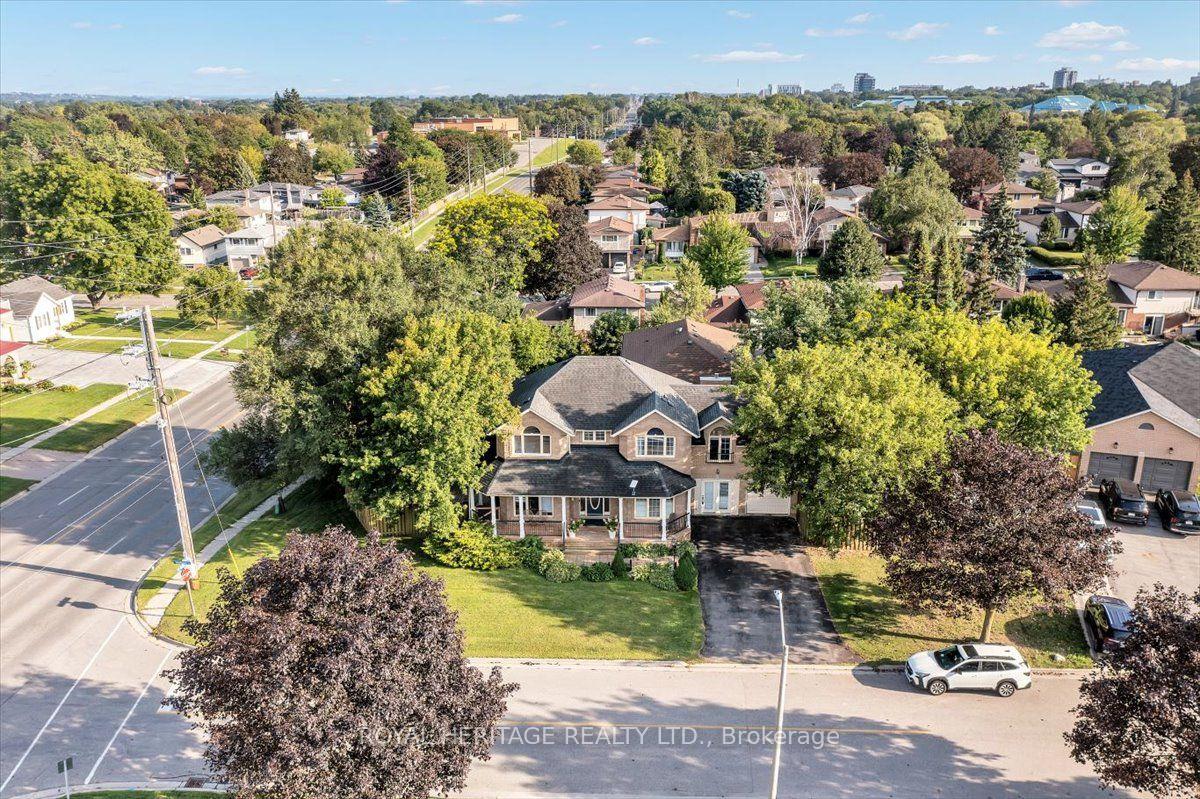 Photo 47 of 828 Wildflower Court, Oshawa, Centennial — HOMEH