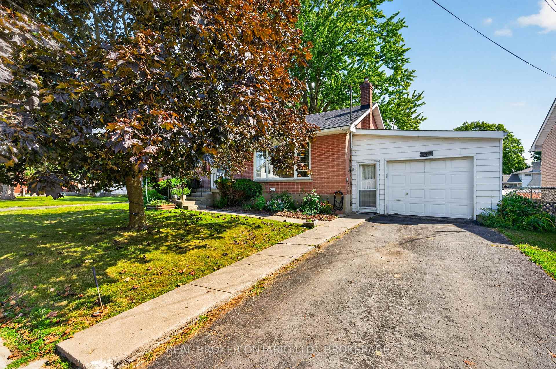 Photo 2 of 283 Camden Road, Greater Napanee, Greater Napanee — HOMEH