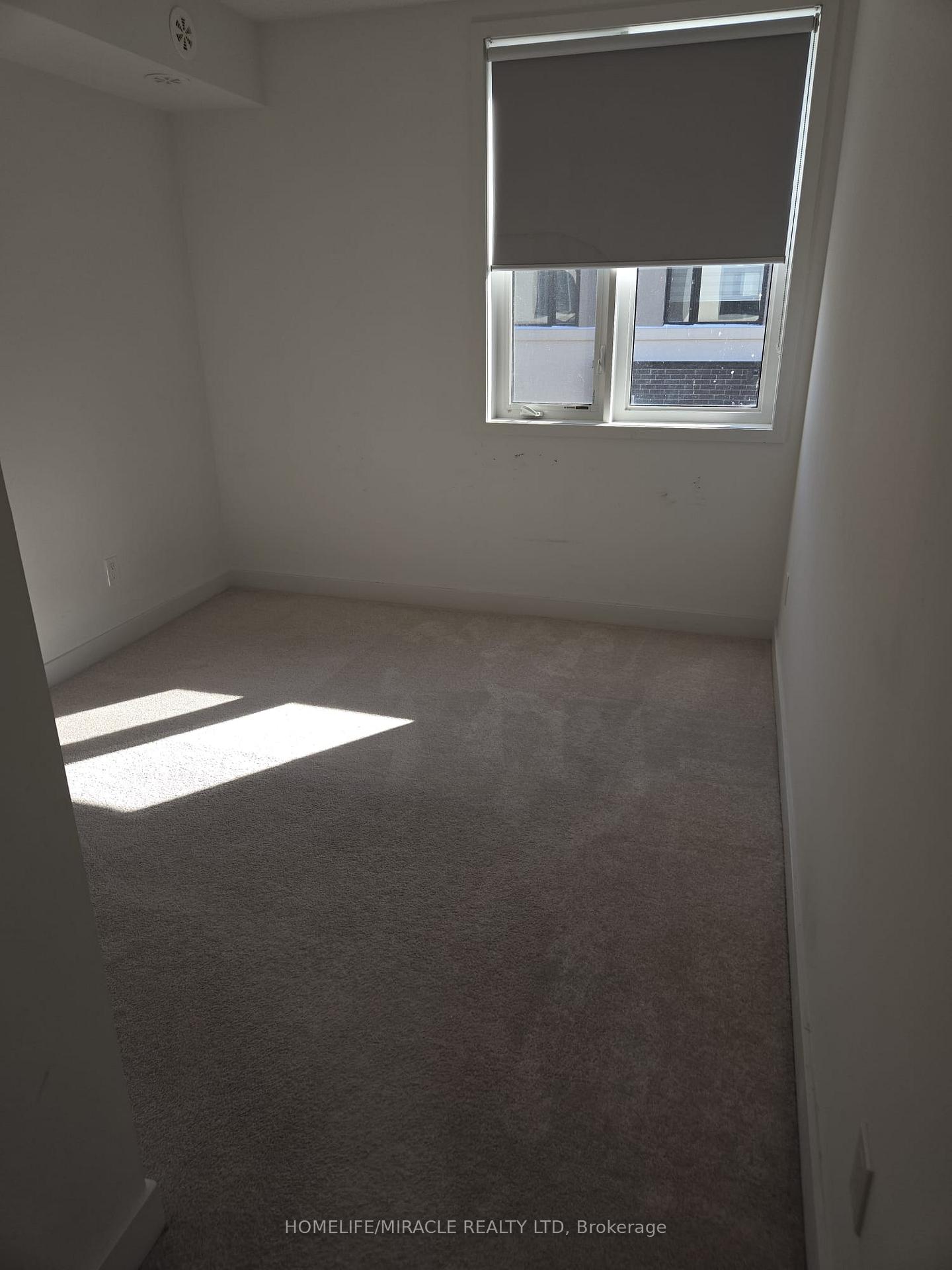 Photo 6 of Unit 307, 1139 Cooke Boulevard, Burlington, LaSalle — HOMEH