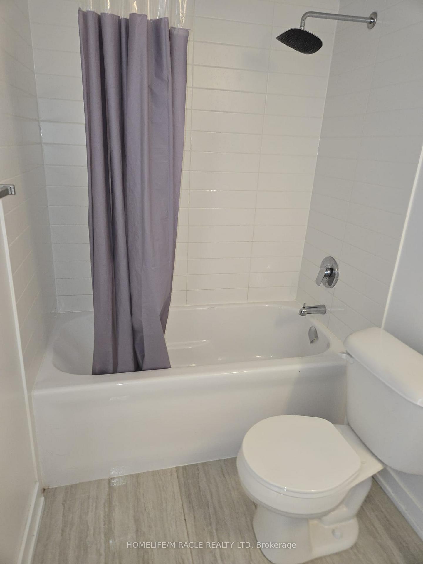 Photo 14 of Unit 307, 1139 Cooke Boulevard, Burlington, LaSalle — HOMEH