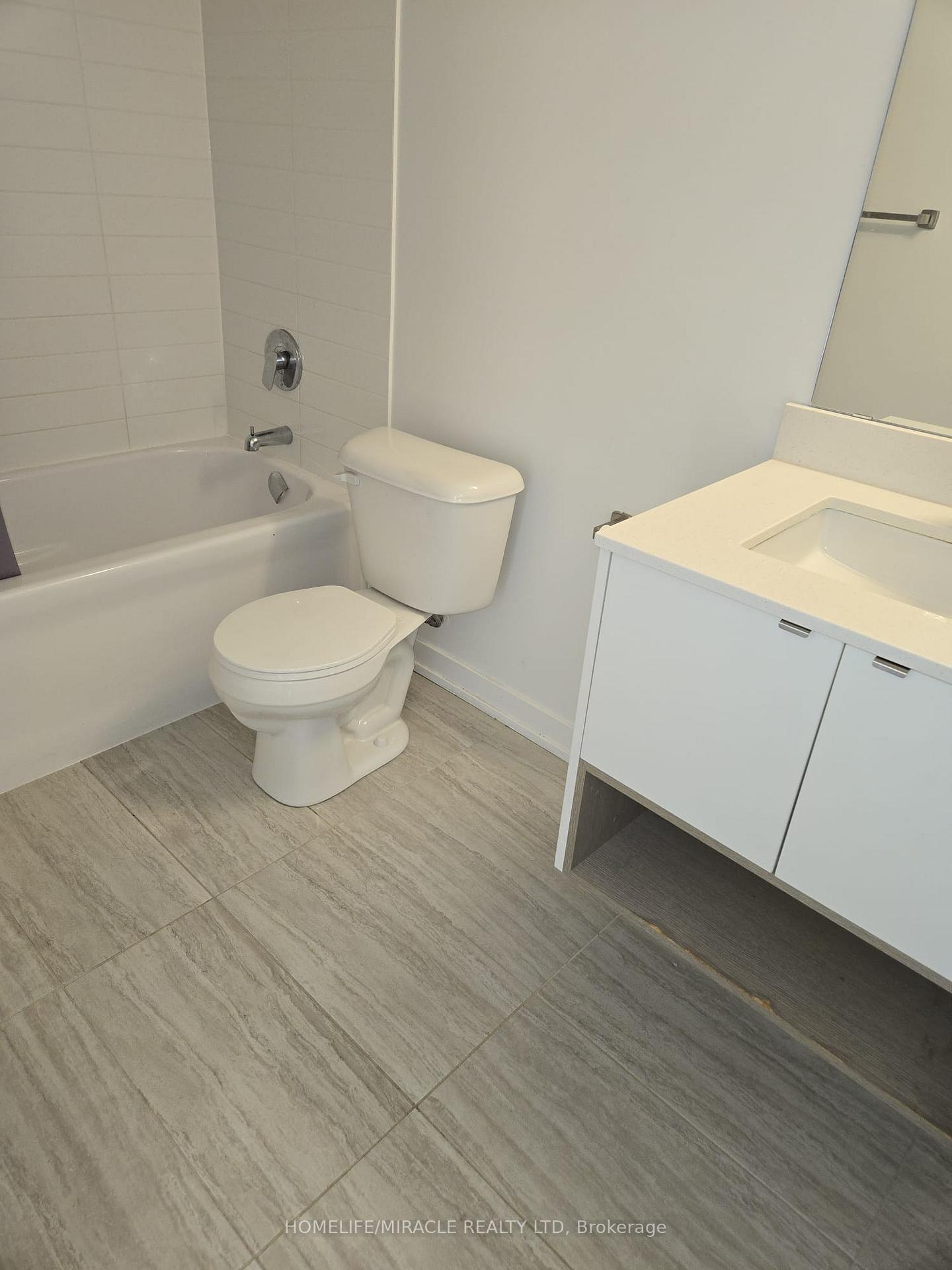 Photo 15 of Unit 307, 1139 Cooke Boulevard, Burlington, LaSalle — HOMEH