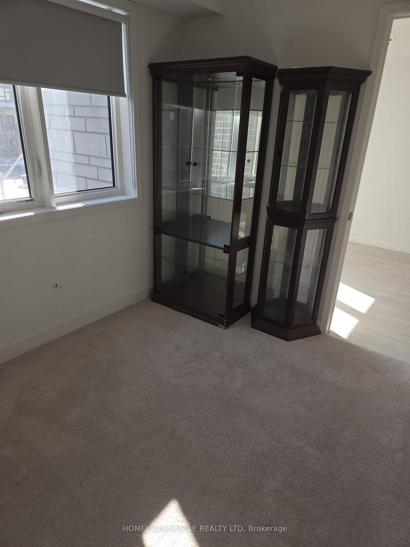 Photo 17 of Unit 307, 1139 Cooke Boulevard, Burlington, LaSalle — HOMEH