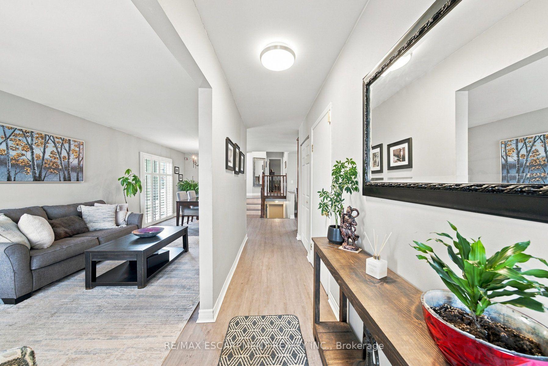 Photo 4 of 143 Independence Drive, Hamilton, Templemead — HOMEH