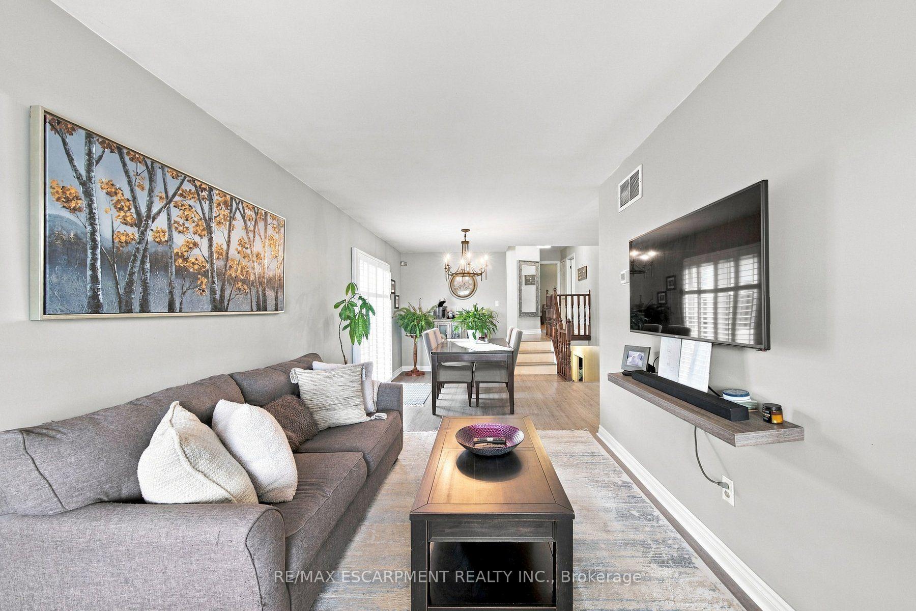 Photo 6 of 143 Independence Drive, Hamilton, Templemead — HOMEH