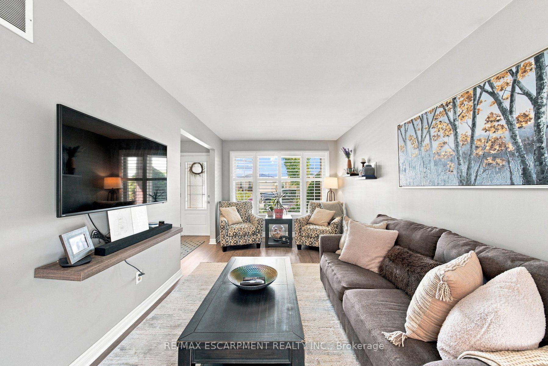 Photo 8 of 143 Independence Drive, Hamilton, Templemead — HOMEH