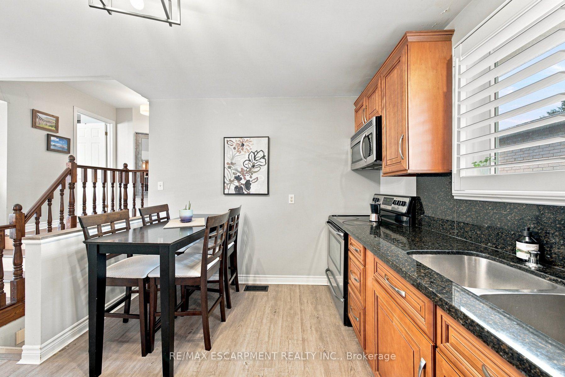 Photo 17 of 143 Independence Drive, Hamilton, Templemead — HOMEH