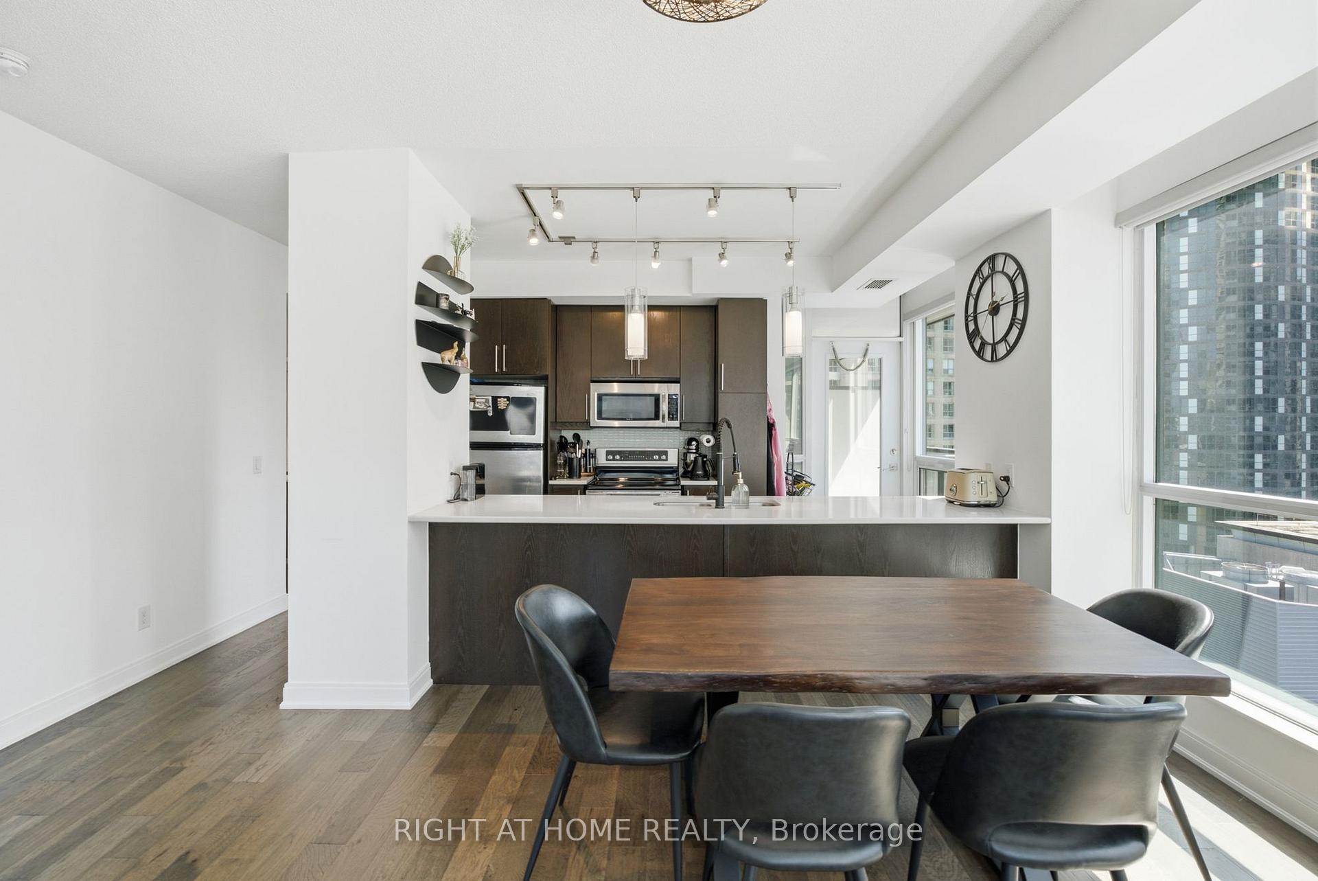 Photo 10 of Unit 1407, 1 Scott Street, Toronto, Waterfront Communities — HOMEH