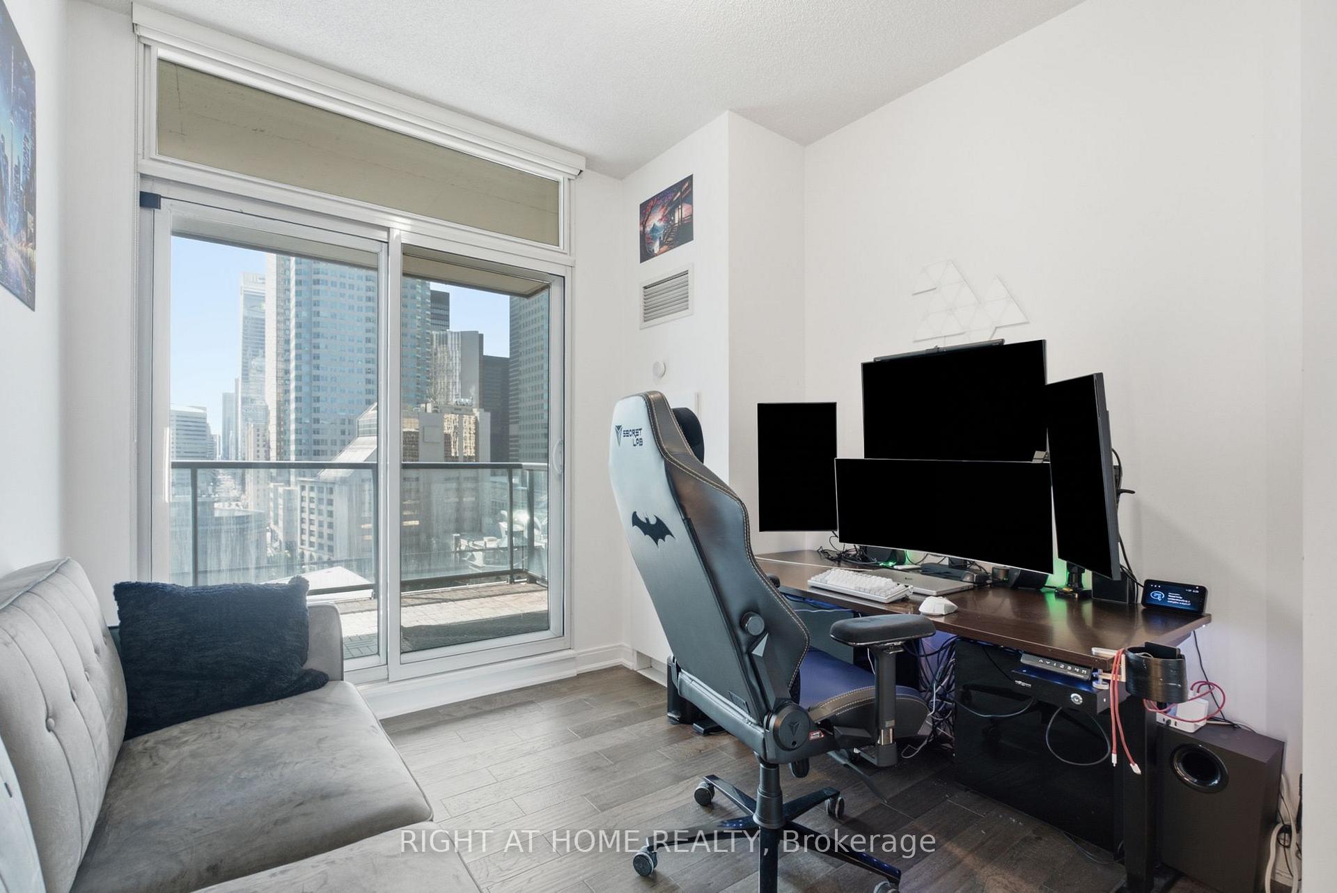 Photo 21 of Unit 1407, 1 Scott Street, Toronto, Waterfront Communities — HOMEH