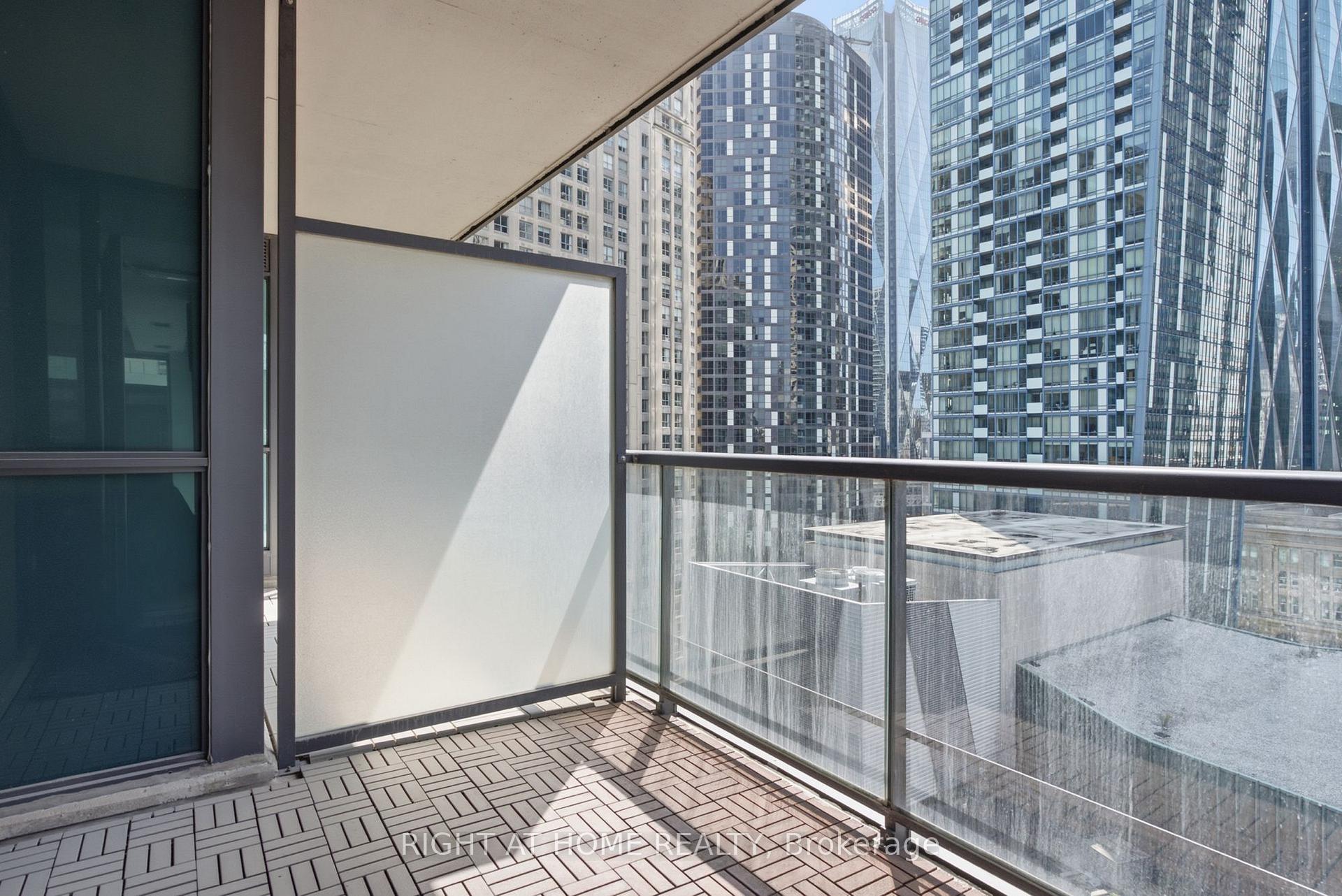 Photo 24 of Unit 1407, 1 Scott Street, Toronto, Waterfront Communities — HOMEH
