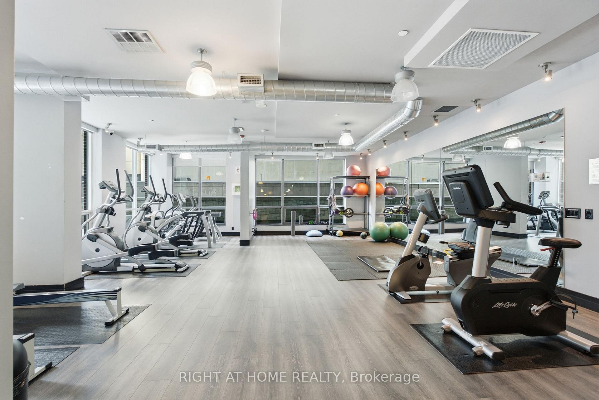 Photo 32 of Unit 1407, 1 Scott Street, Toronto, Waterfront Communities — HOMEH