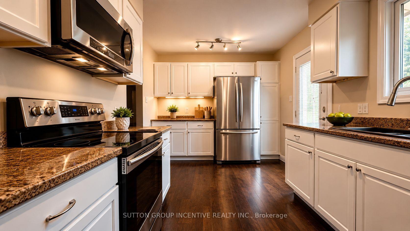 Photo 9 of 35 Davies Crescent, Barrie, Grove East — HOMEH