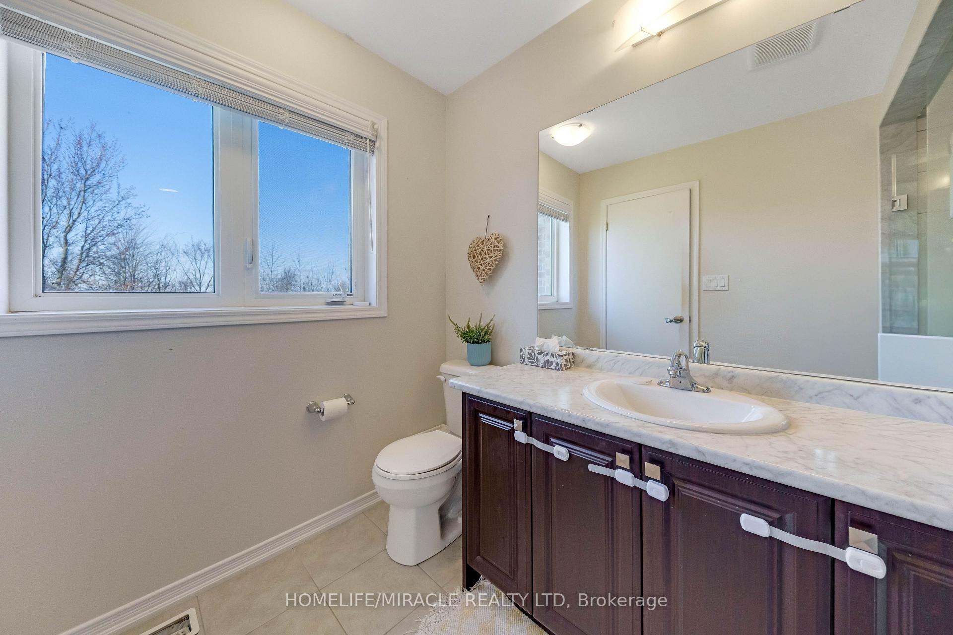 Photo 20 of 96 Esther Crescent S, Thorold, Hurricane/Merrittville — HOMEH