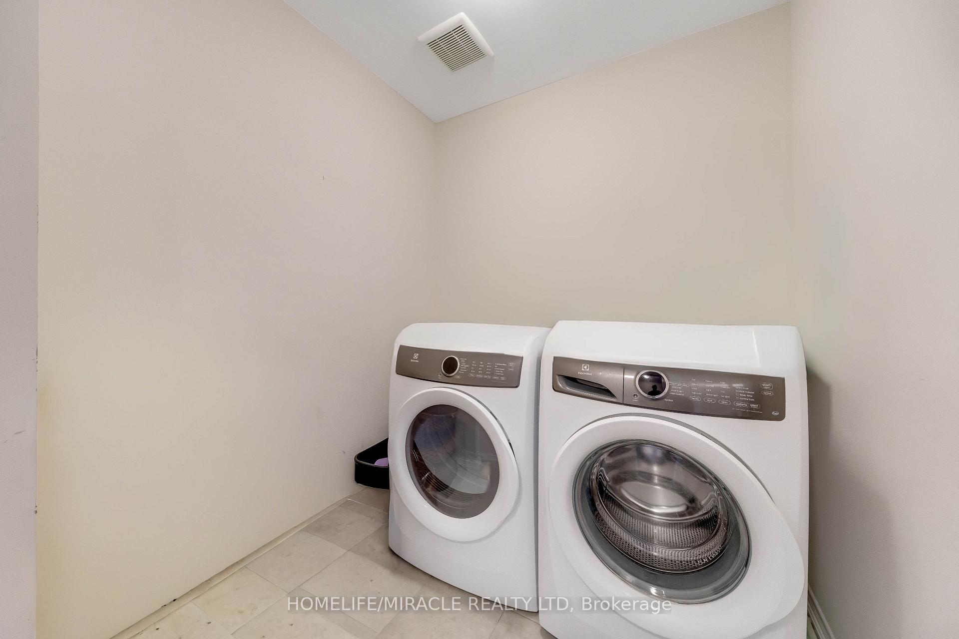 Photo 21 of 96 Esther Crescent S, Thorold, Hurricane/Merrittville — HOMEH