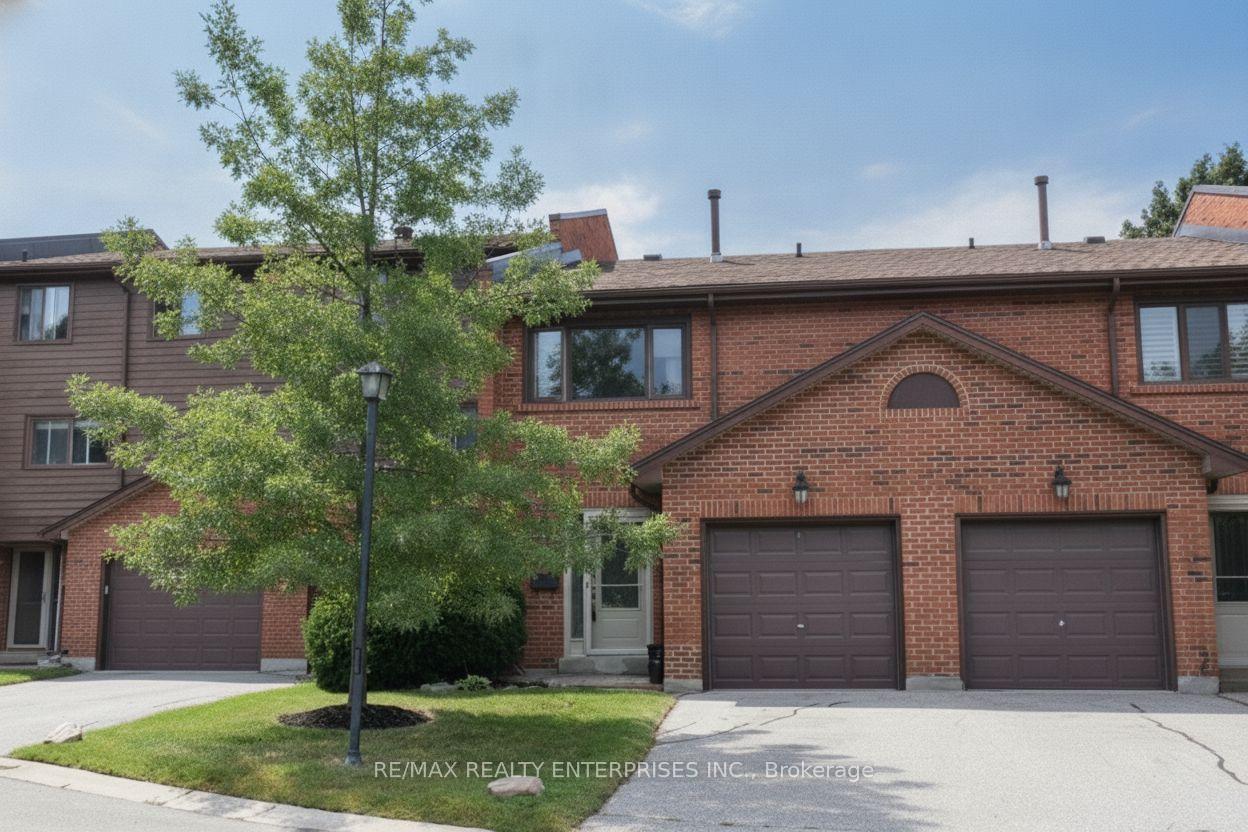 Photo 5 of Unit 102, 4165 Fieldgate Drive, Mississauga, Rathwood — HOMEH