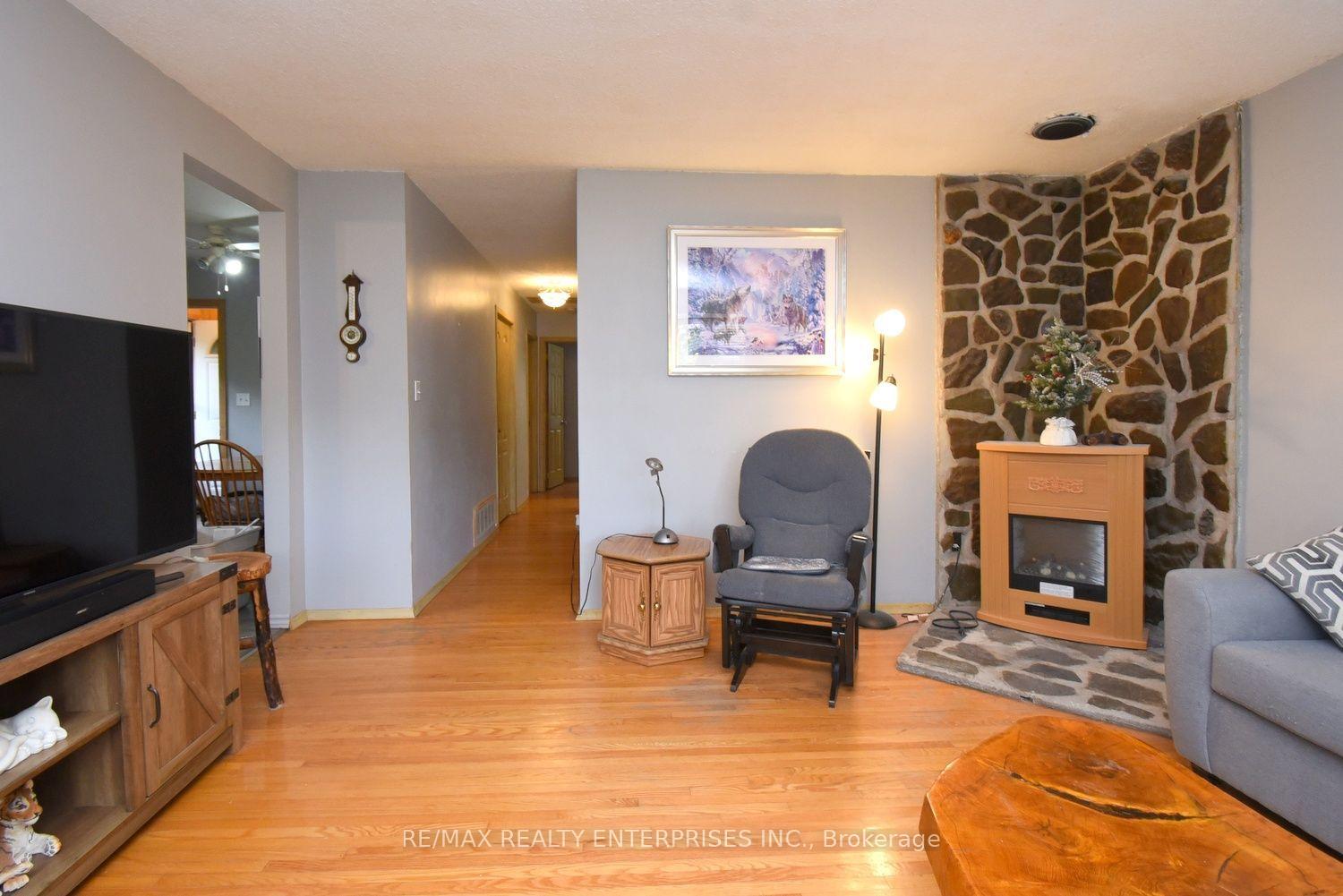 Photo 13 of Unit 102, 4165 Fieldgate Drive, Mississauga, Rathwood — HOMEH