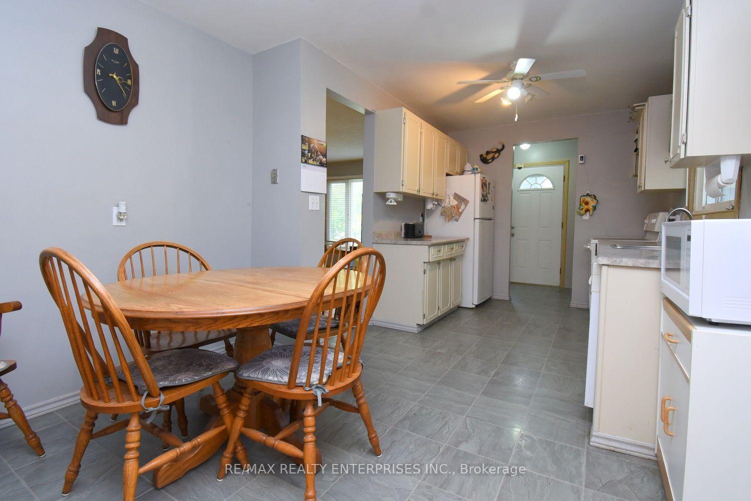 Photo 16 of Unit 102, 4165 Fieldgate Drive, Mississauga, Rathwood — HOMEH