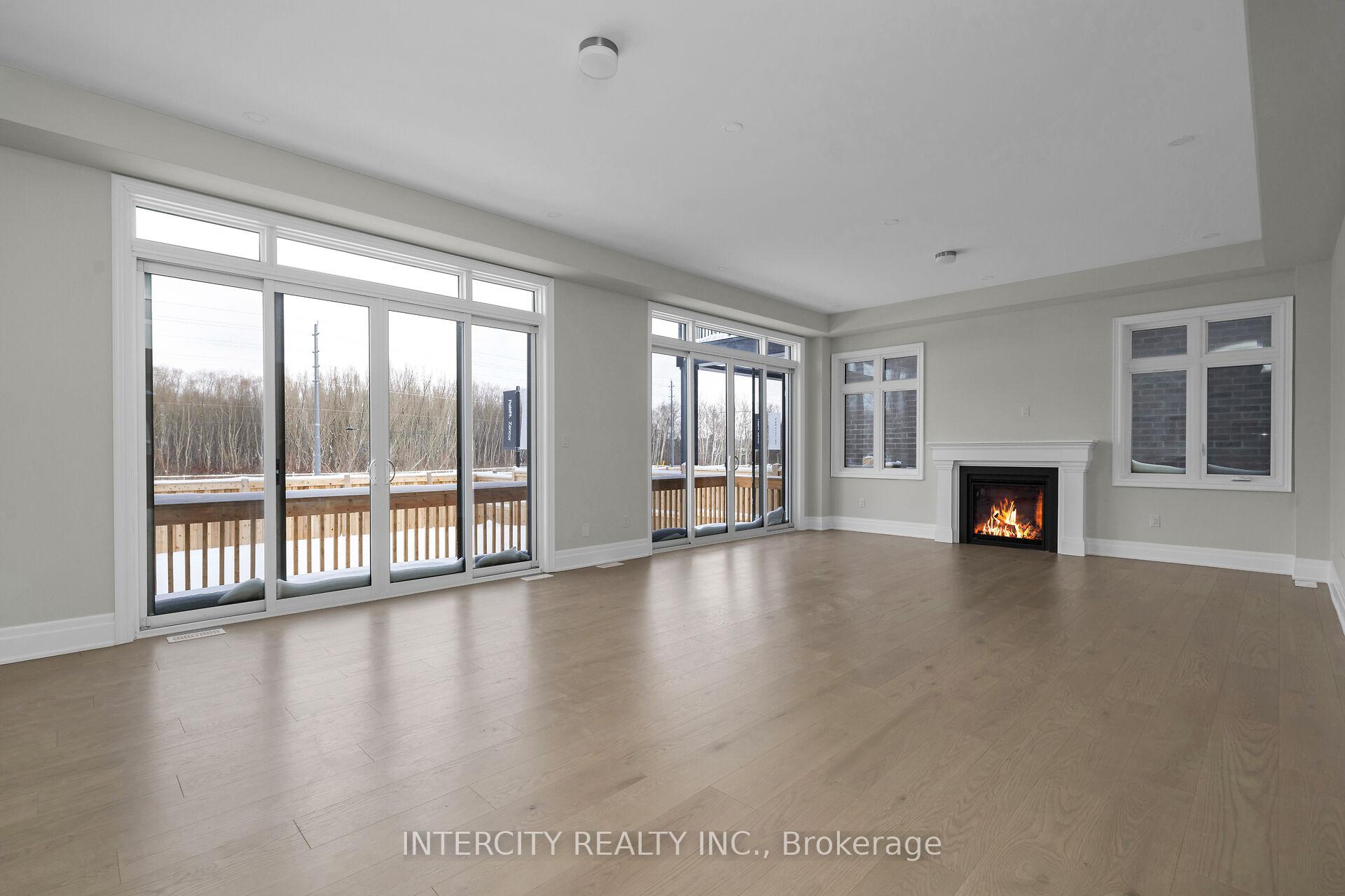 Photo 11 of 8 Heart Lake Circle, King, King City — HOMEH