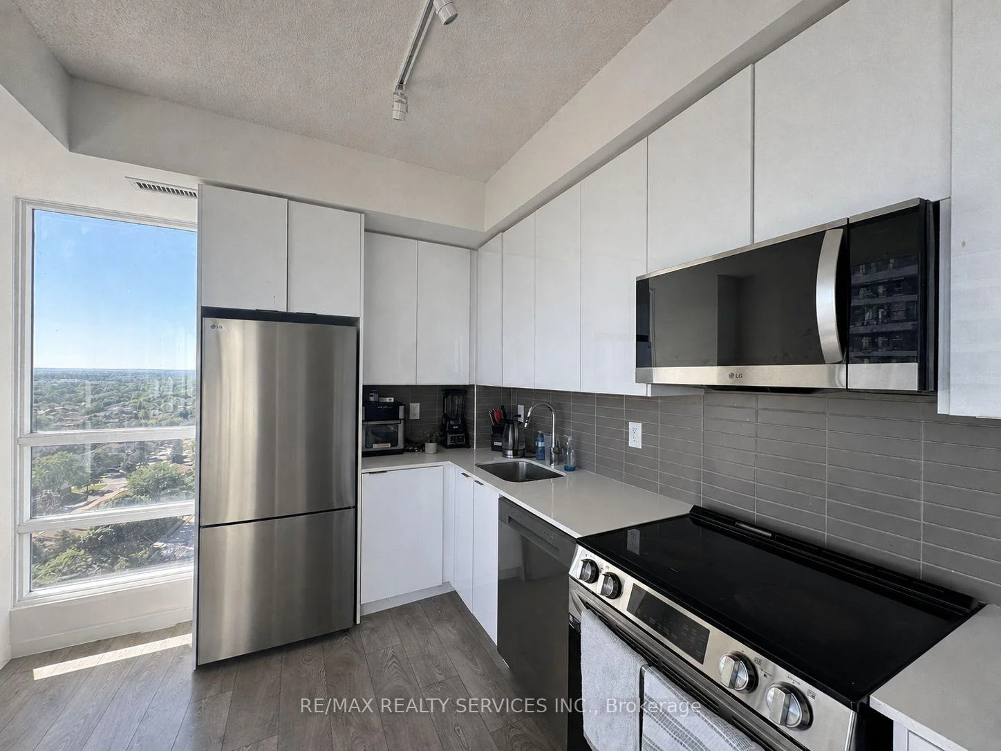 Photo 6 of Unit 1608, 225 Malta Avenue, Brampton, Fletcher's Creek South — HOMEH