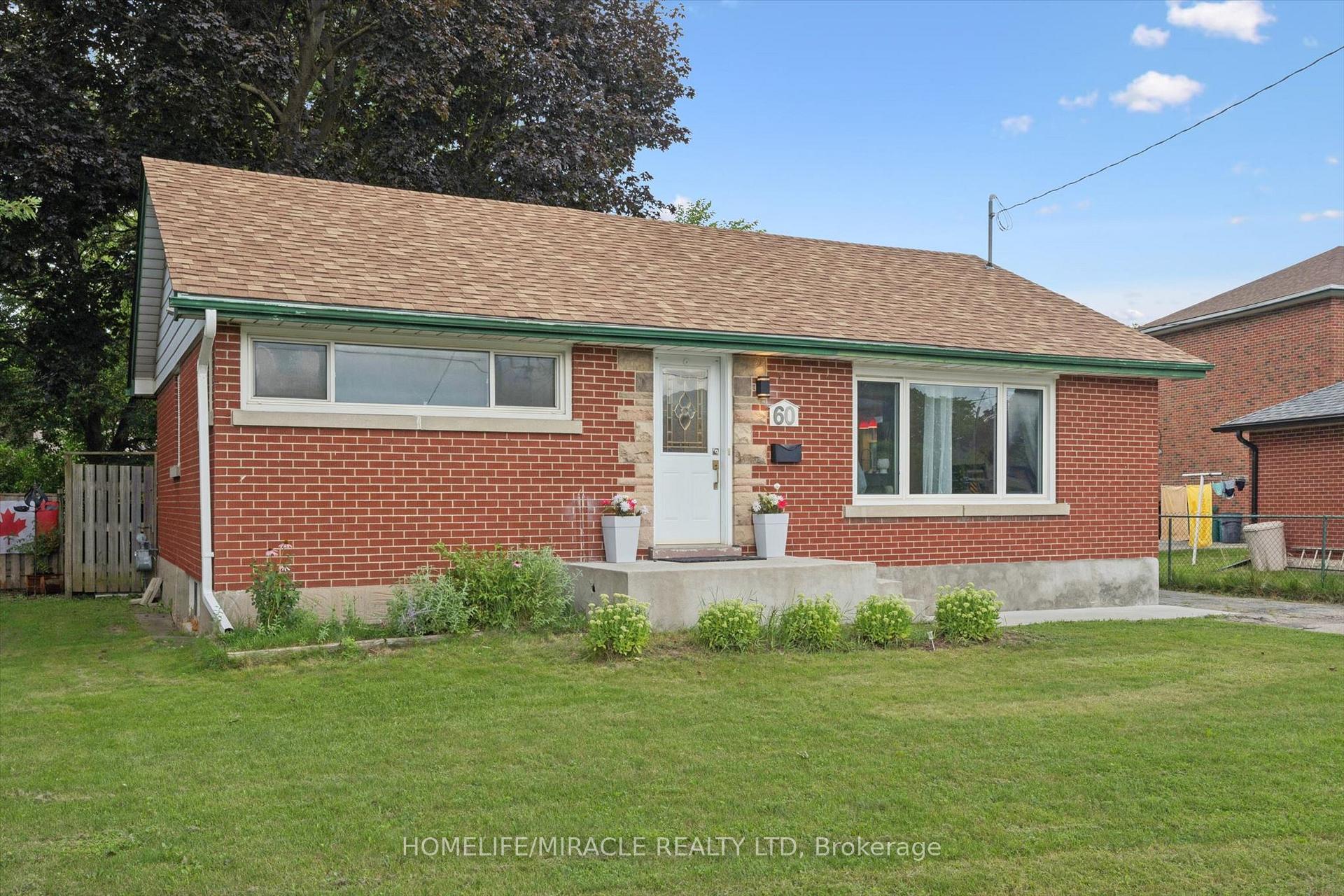 Photo 2 of 60 Edinburgh Road, Kitchener, Heritage Park/Rosemount — HOMEH