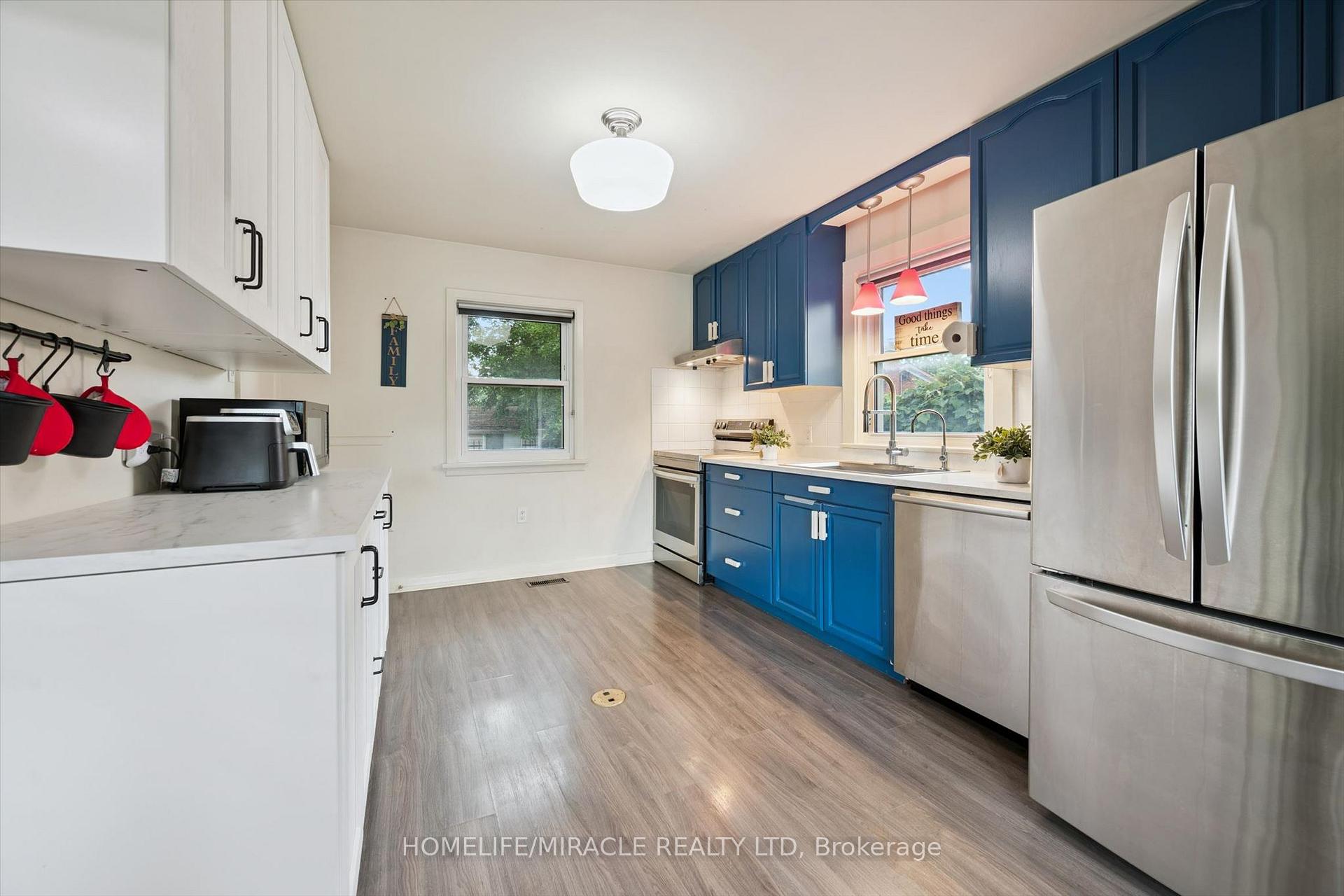 Photo 10 of 60 Edinburgh Road, Kitchener, Heritage Park/Rosemount — HOMEH