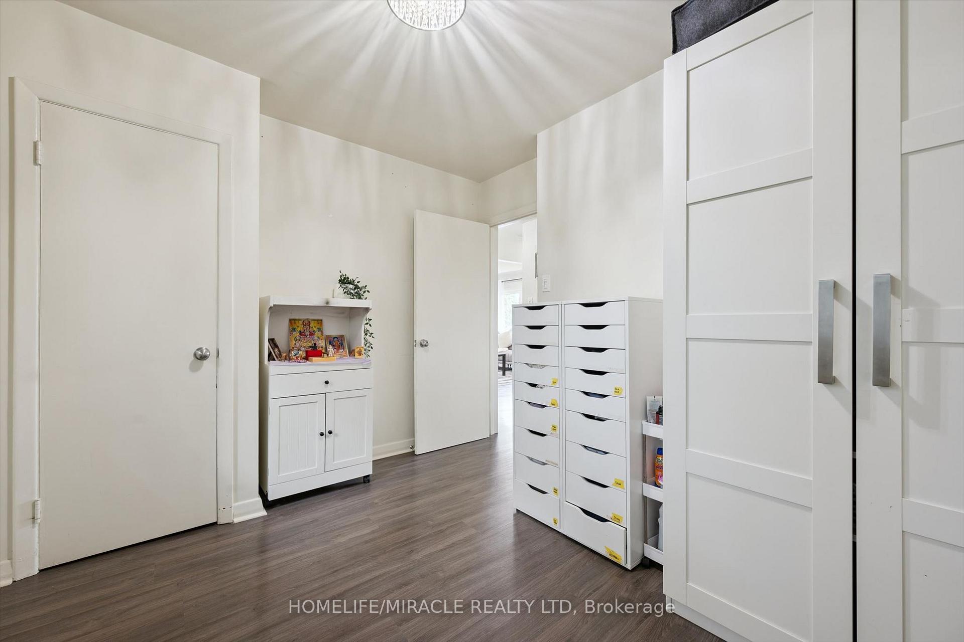 Photo 17 of 60 Edinburgh Road, Kitchener, Heritage Park/Rosemount — HOMEH
