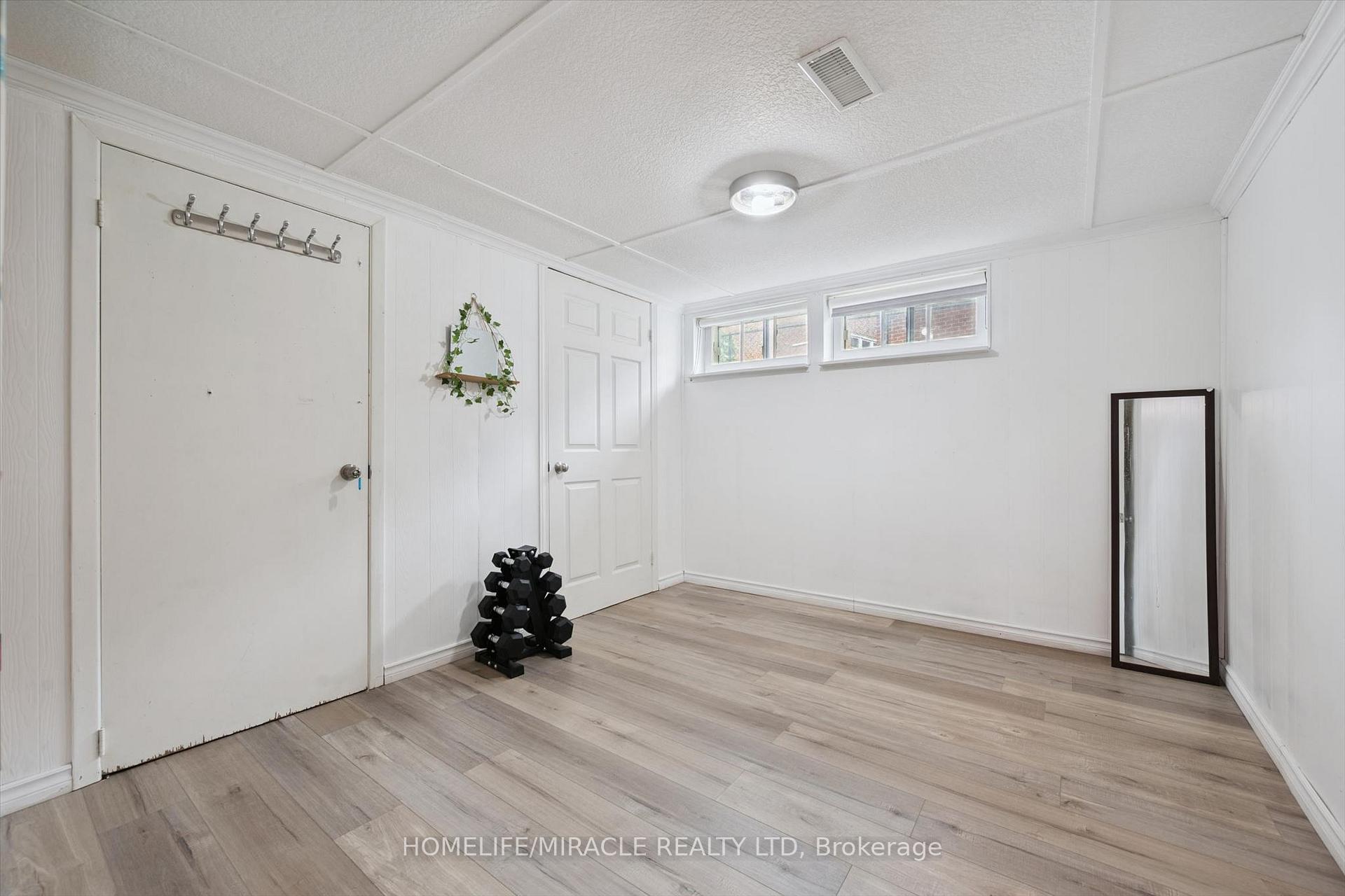 Photo 25 of 60 Edinburgh Road, Kitchener, Heritage Park/Rosemount — HOMEH