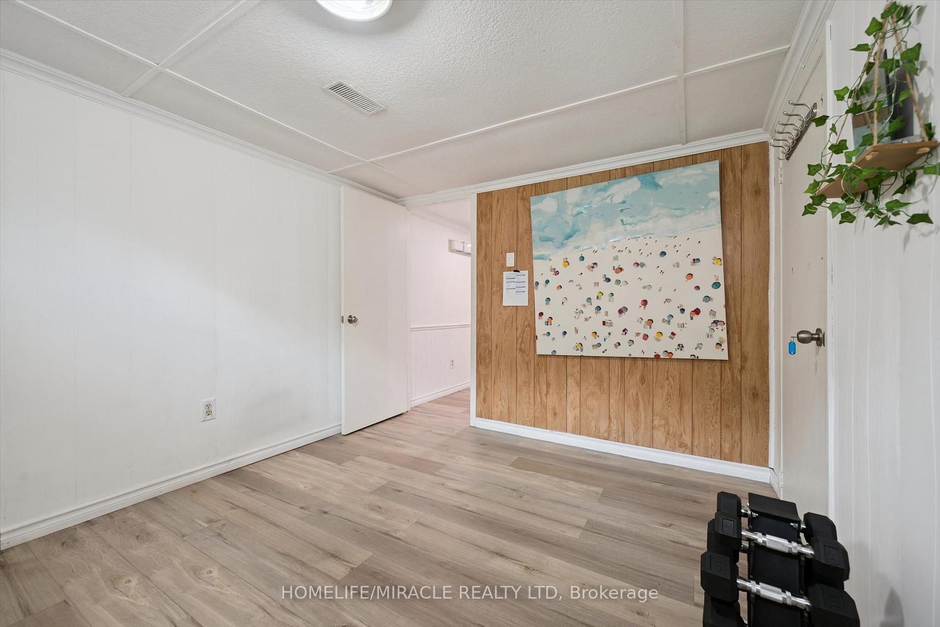 Photo 26 of 60 Edinburgh Road, Kitchener, Heritage Park/Rosemount — HOMEH