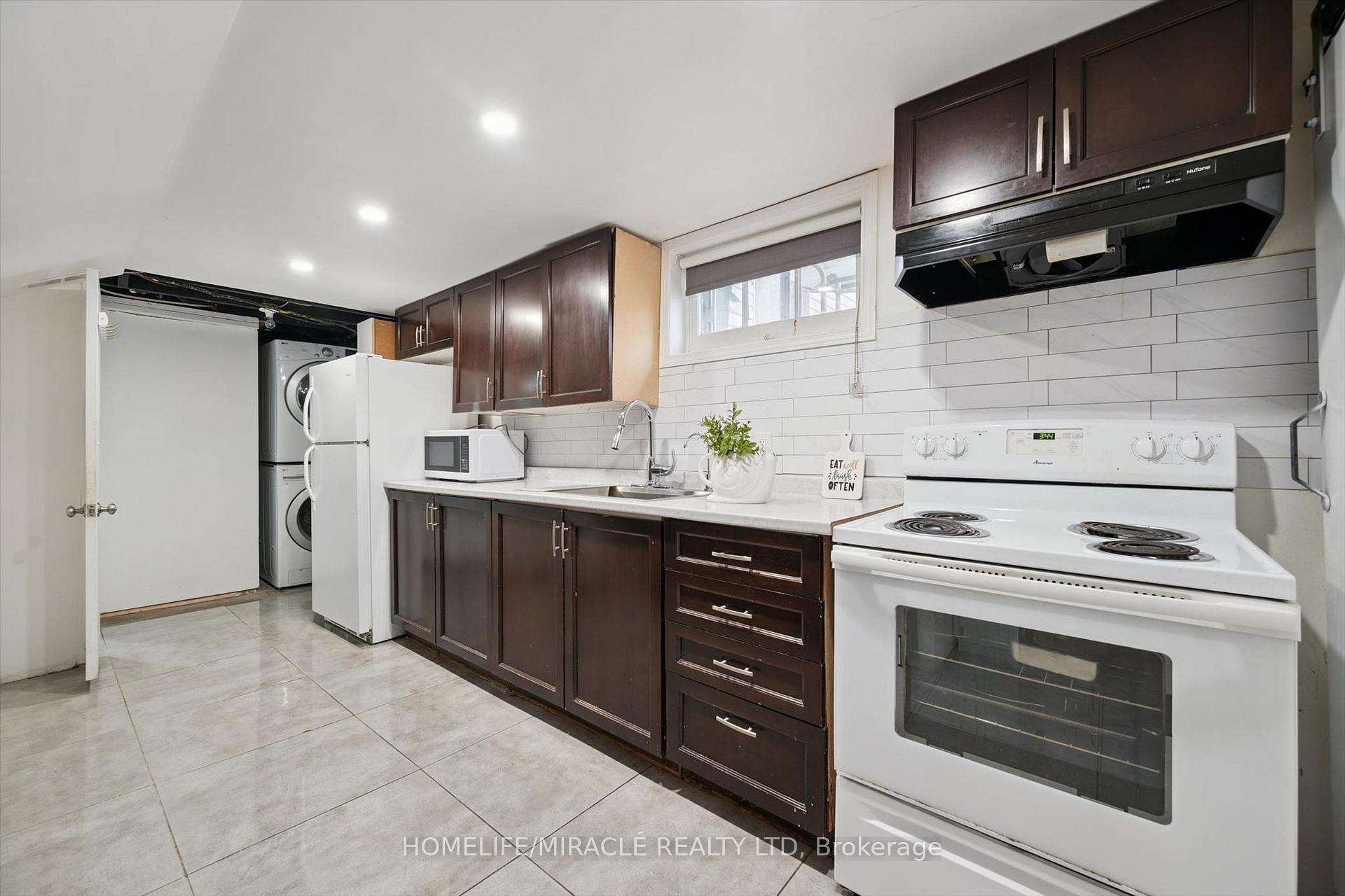 Photo 27 of 60 Edinburgh Road, Kitchener, Heritage Park/Rosemount — HOMEH