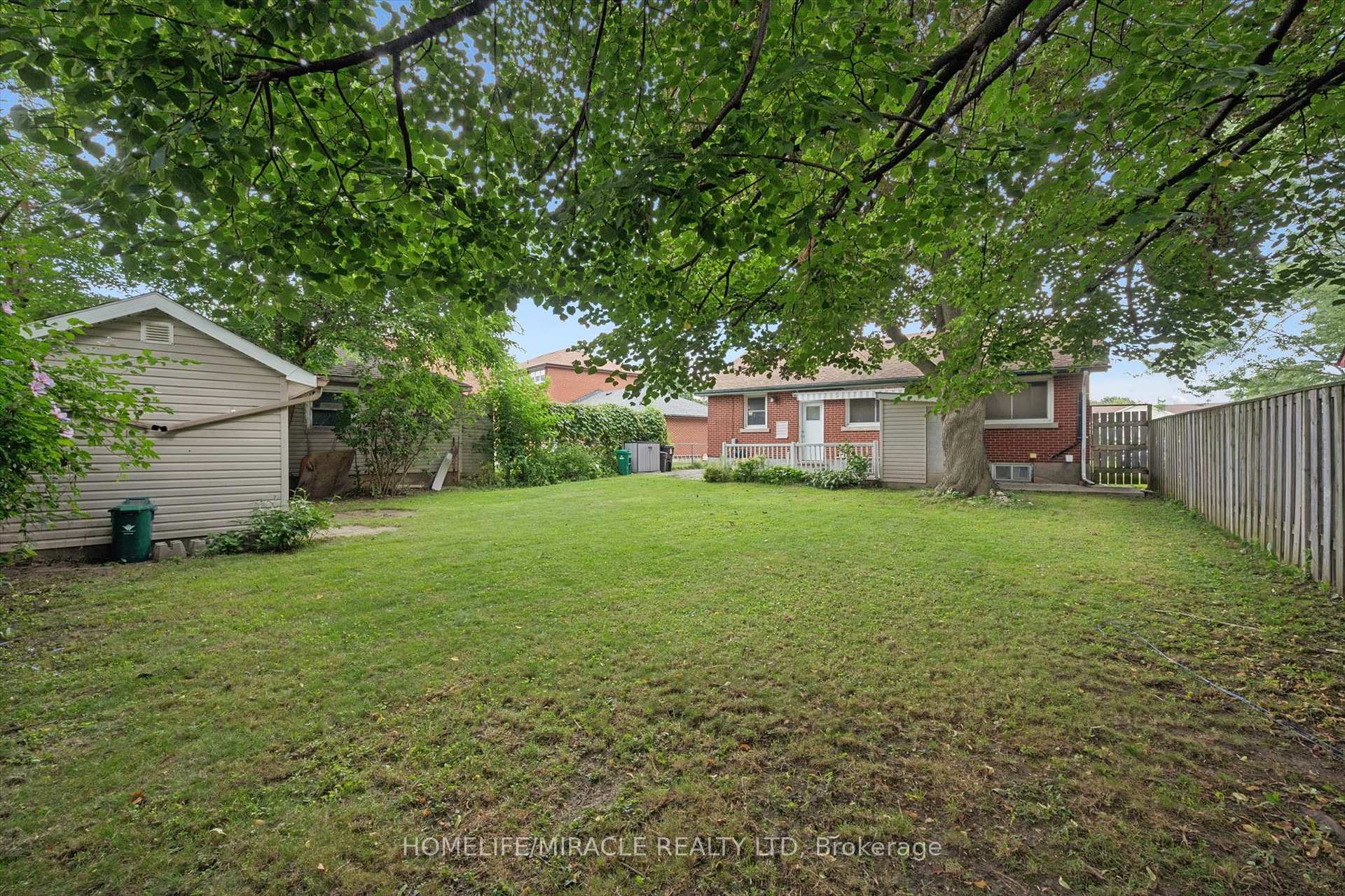 Photo 36 of 60 Edinburgh Road, Kitchener, Heritage Park/Rosemount — HOMEH