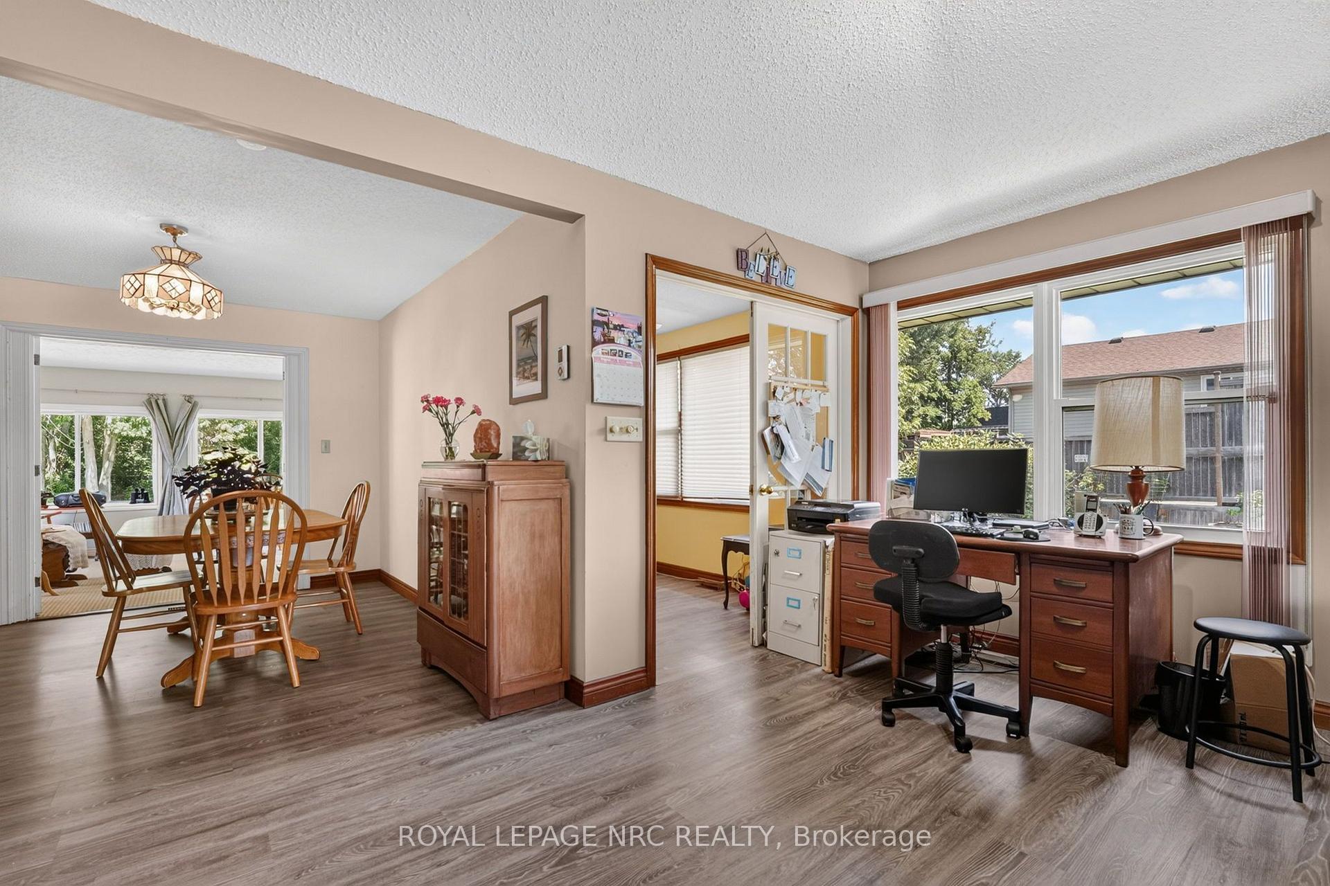Photo 14 of 930 Edgemere Road, Fort Erie, Crescent Park — HOMEH