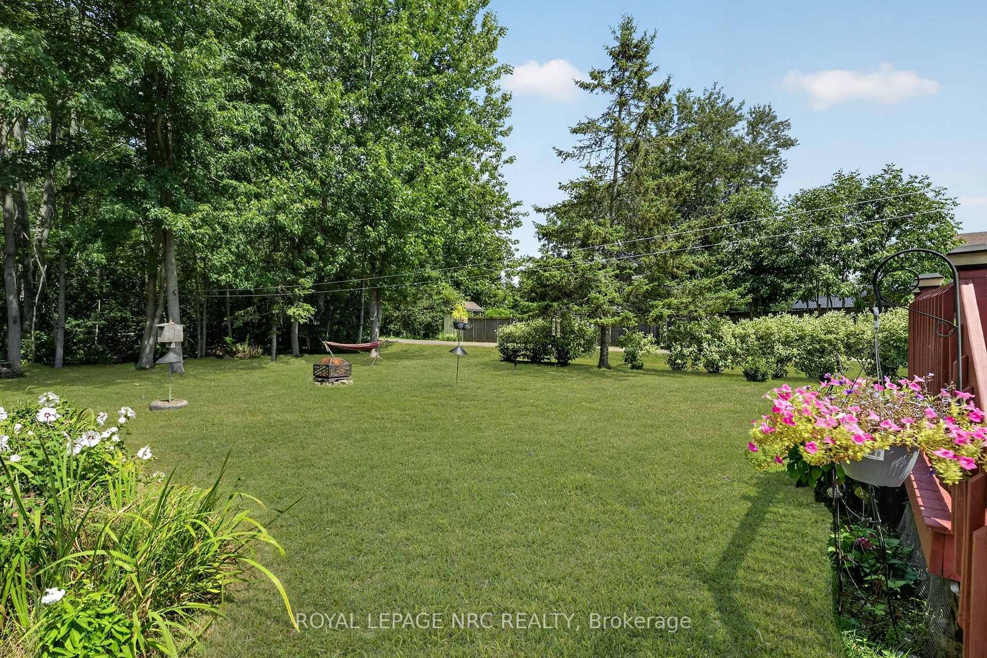 Photo 36 of 930 Edgemere Road, Fort Erie, Crescent Park — HOMEH
