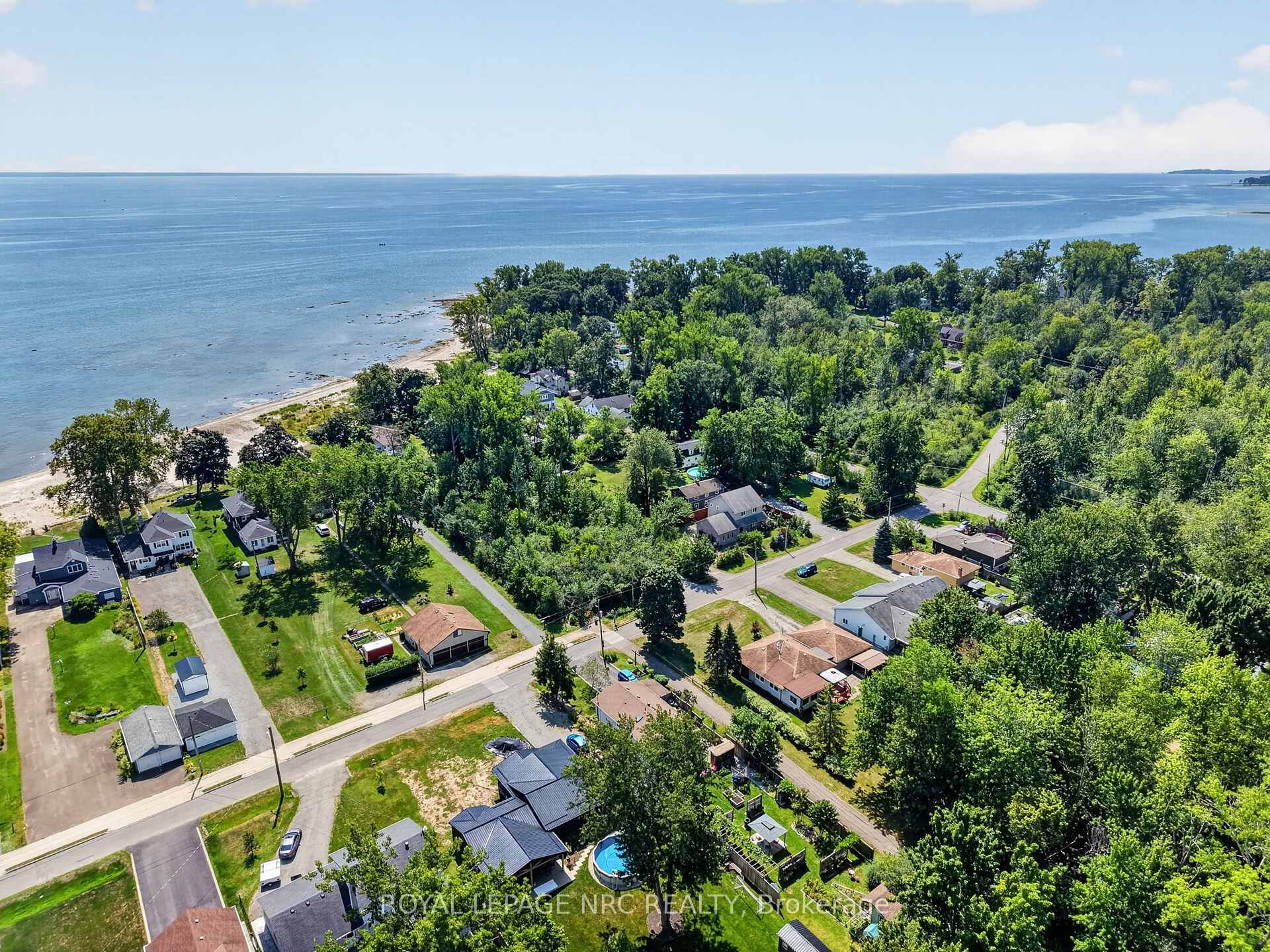 Photo 46 of 930 Edgemere Road, Fort Erie, Crescent Park — HOMEH