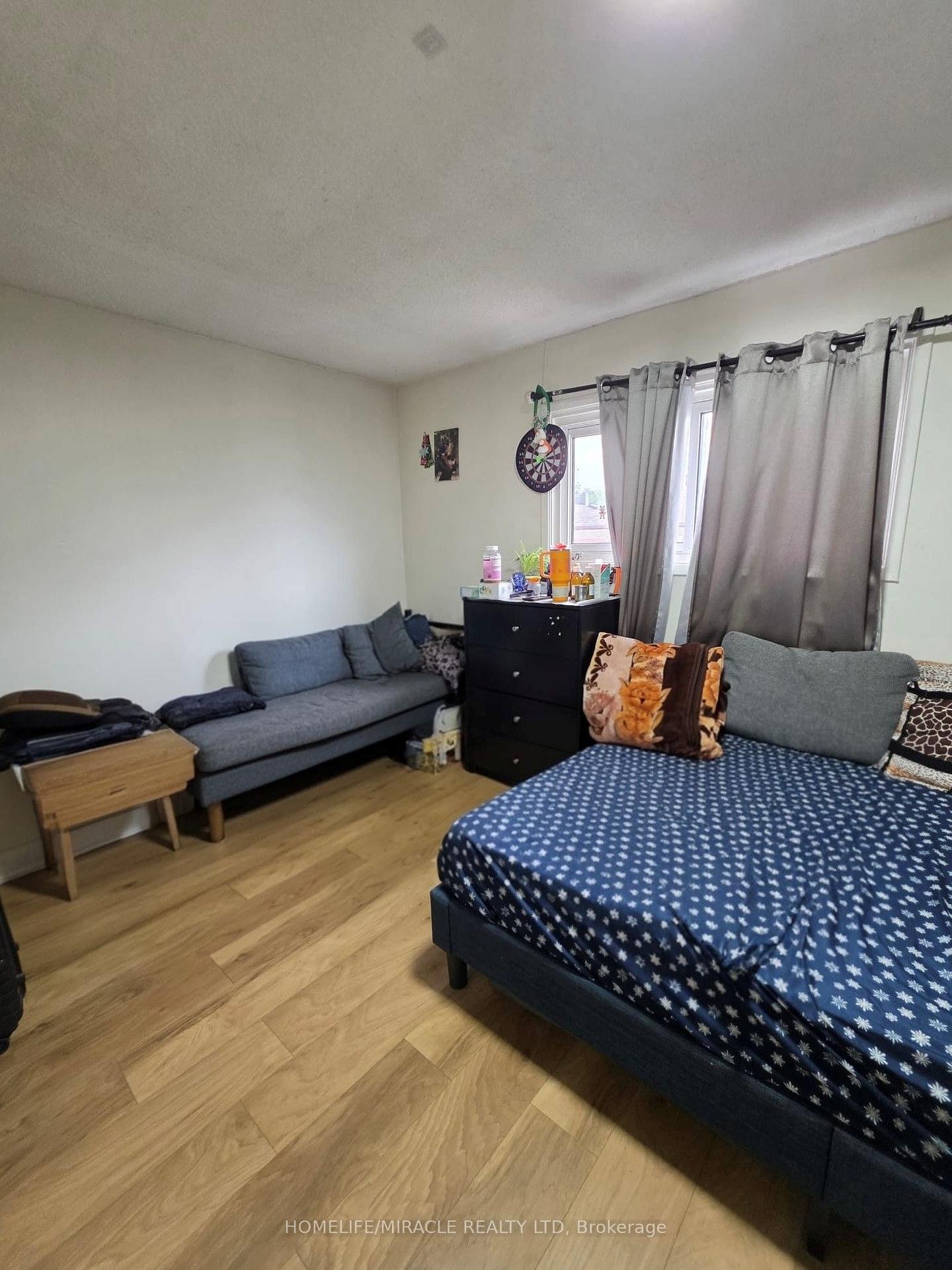 Photo 3 of 48 Glanvil Crescent, Scarborough, Malvern — HOMEH