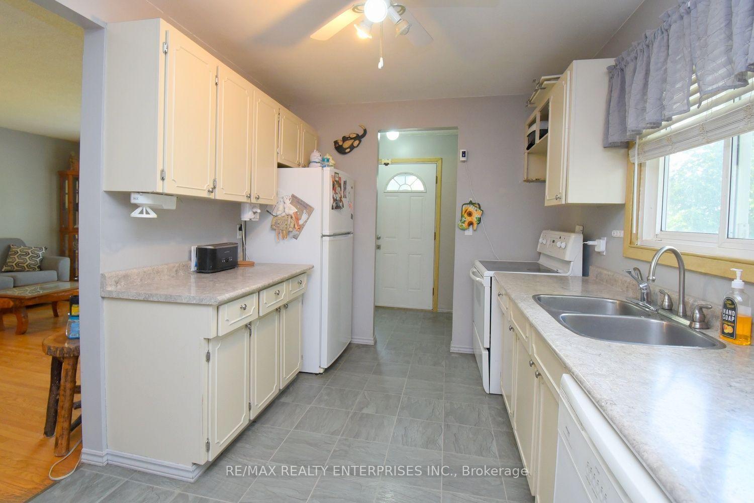 Photo 18 of 120 Eaglewood Boulevard, Mississauga, Mineola — HOMEH