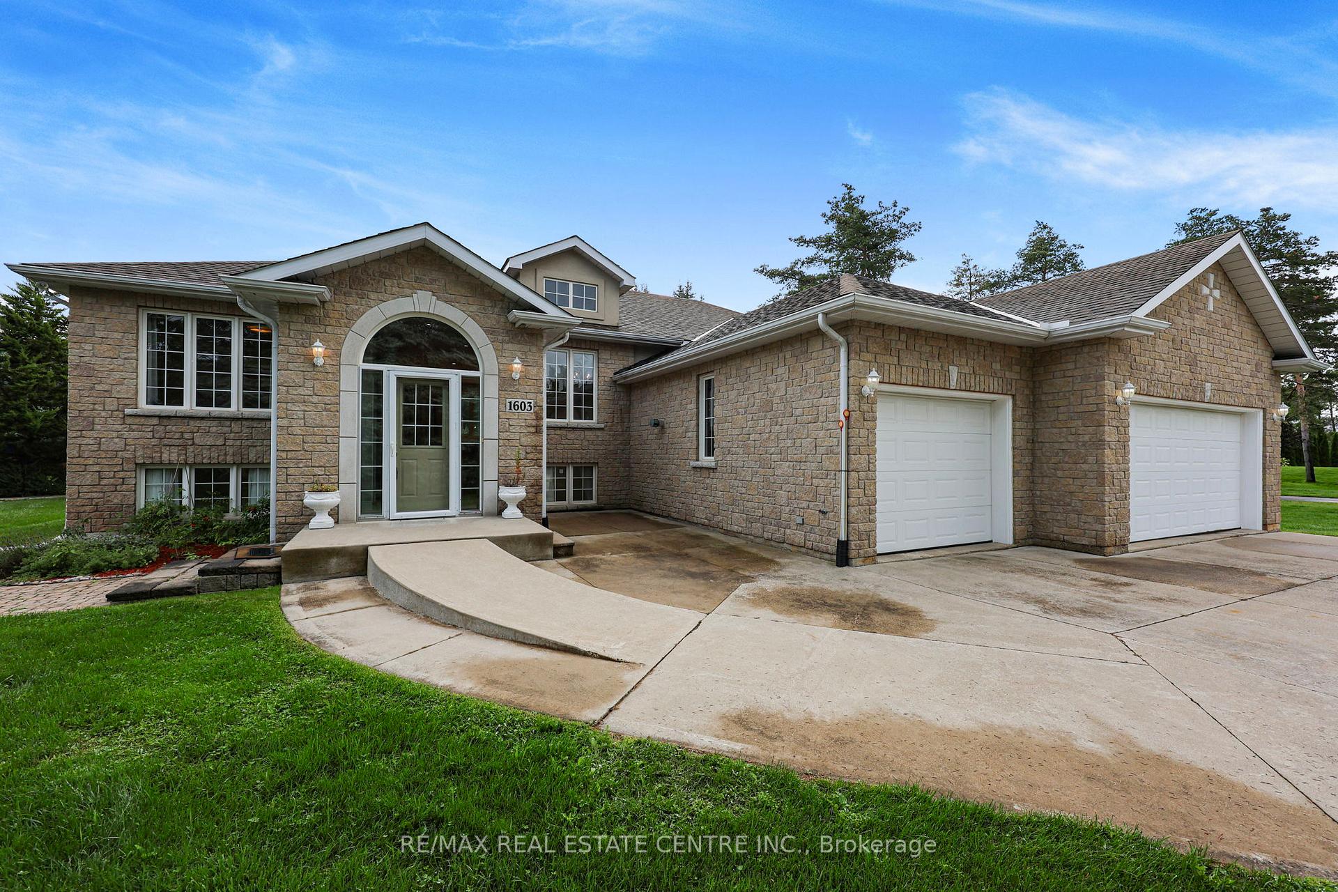 Photo 5 of 1603 Wedgewood Drive, Wasaga Beach — HOMEH