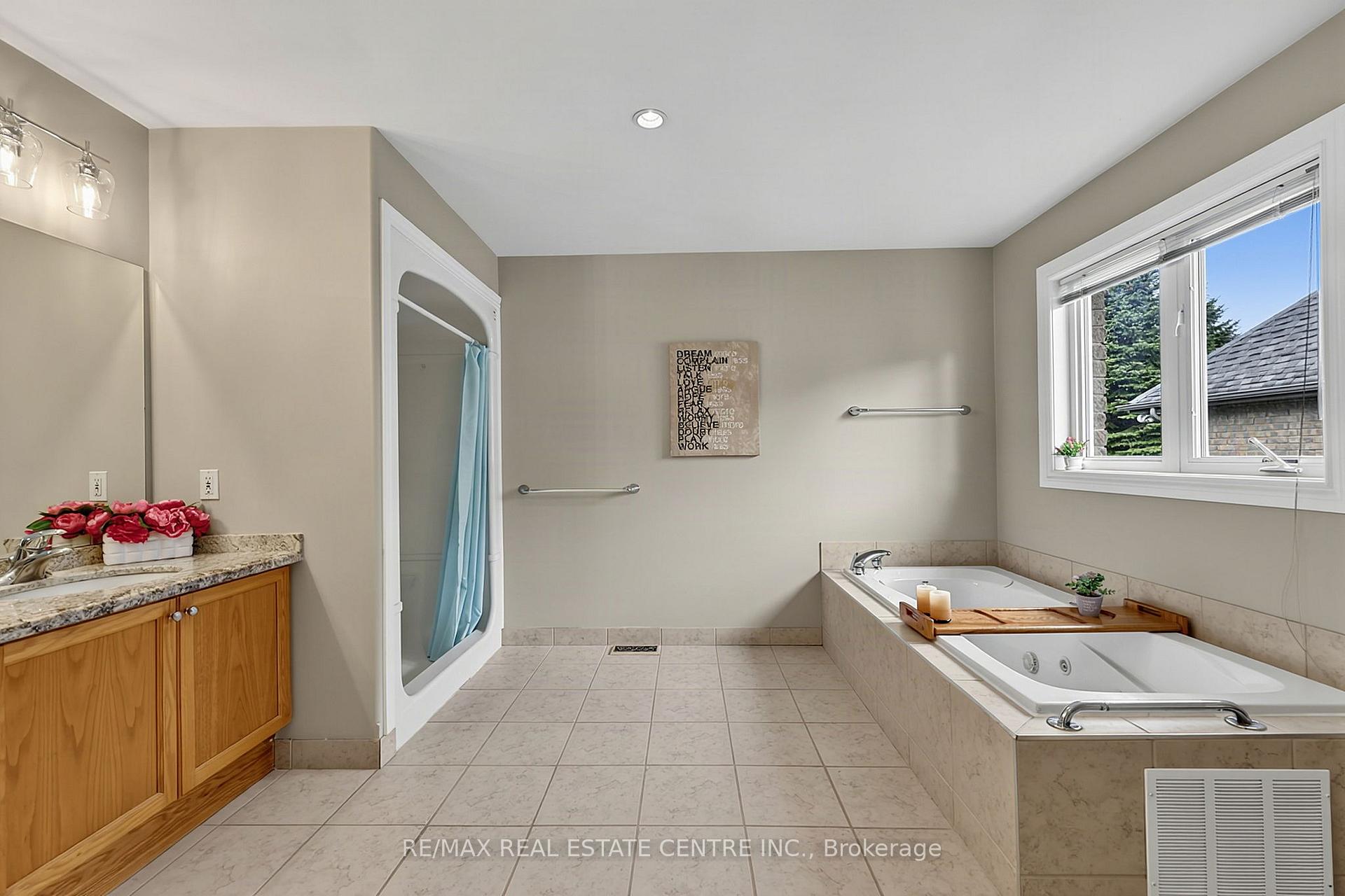 Photo 14 of 1603 Wedgewood Drive, Wasaga Beach — HOMEH