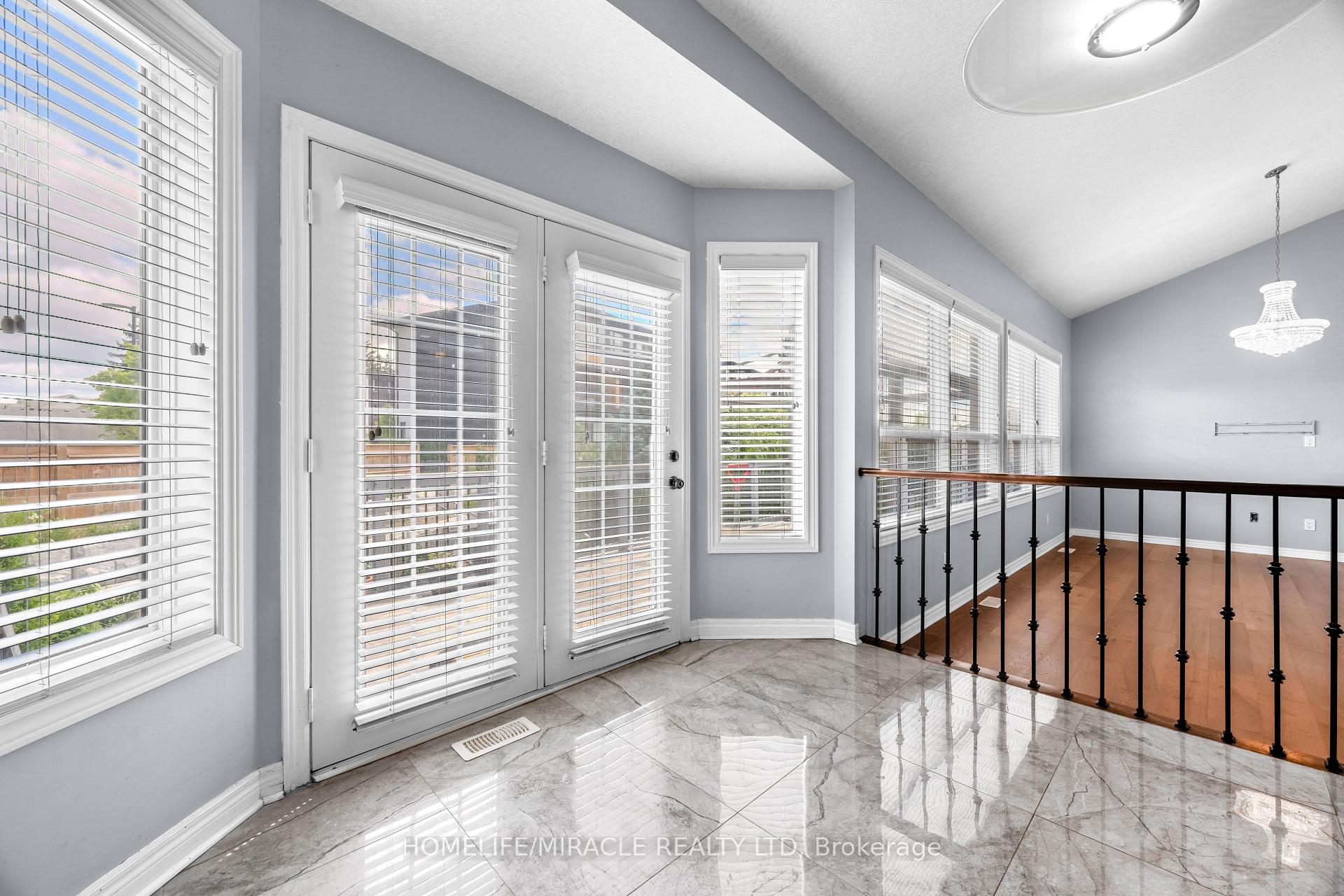 Photo 20 of 4 Clairfields Drive W, Guelph, Clairfields/Hanlon Business Park — HOMEH
