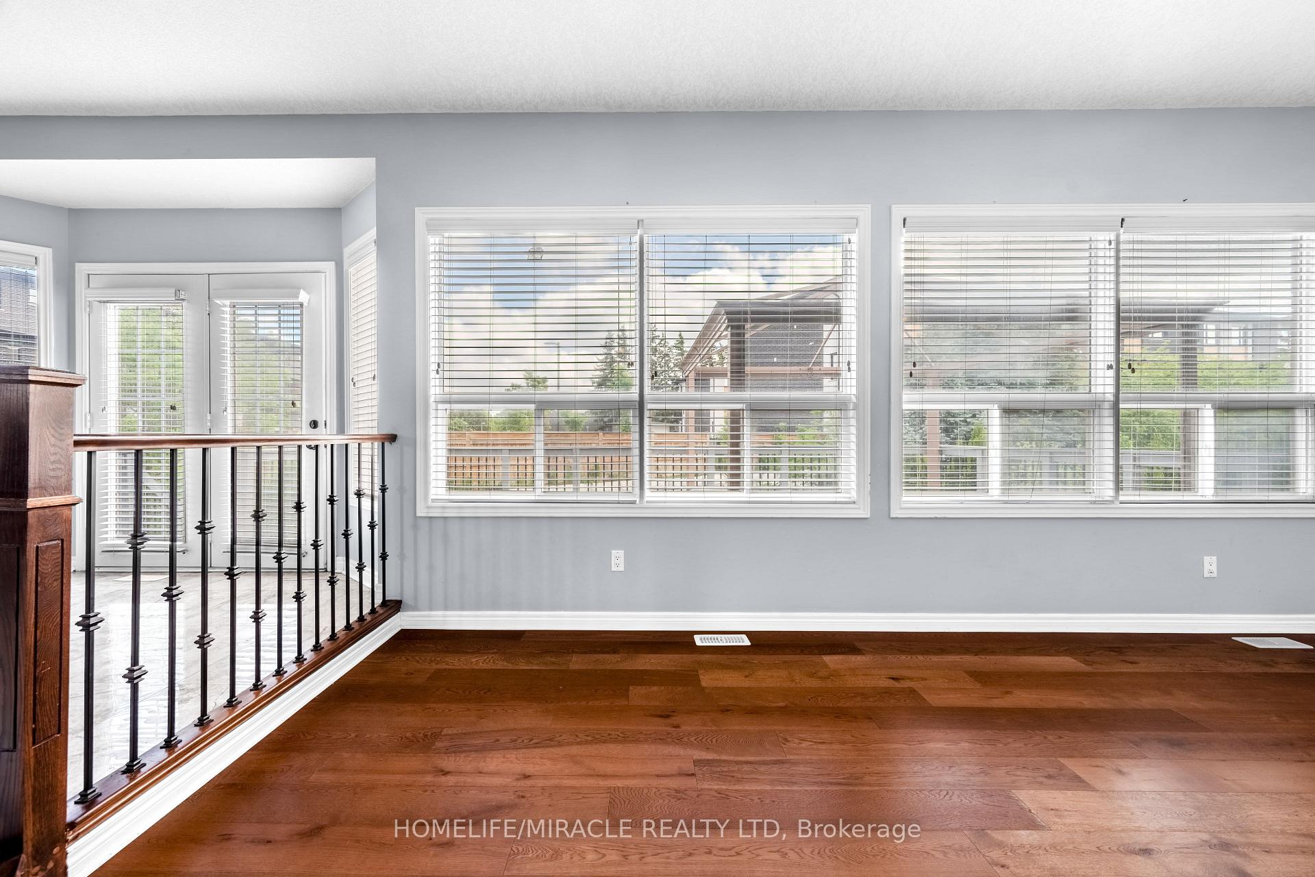 Photo 21 of 4 Clairfields Drive W, Guelph, Clairfields/Hanlon Business Park — HOMEH