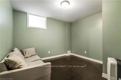 Photo 48 of 4 Clairfields Drive W, Guelph, Clairfields/Hanlon Business Park — HOMEH
