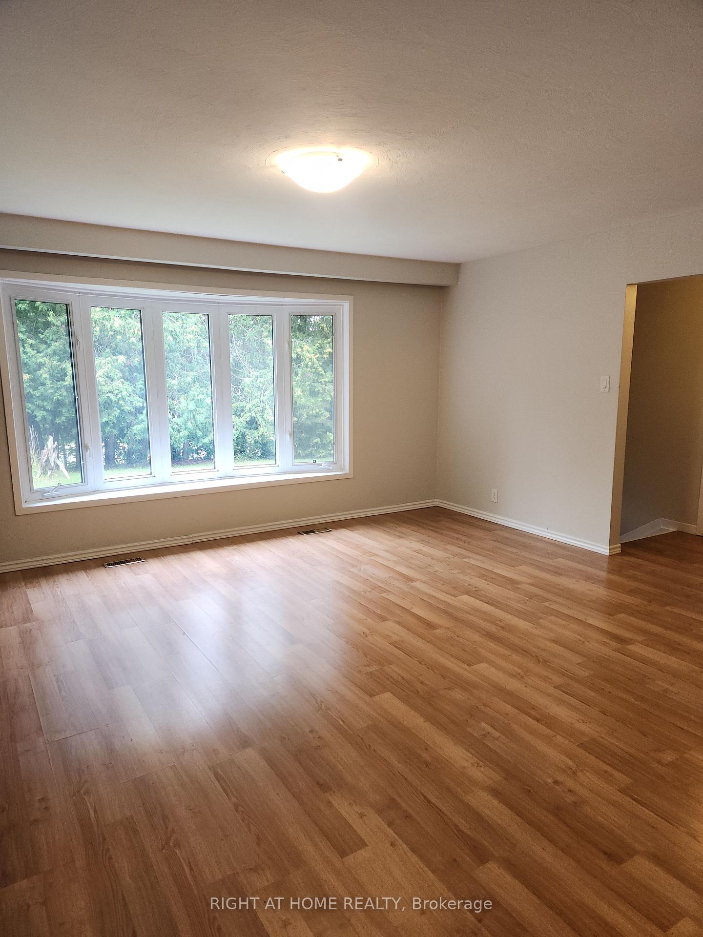 Photo 12 of 1023 Carson Road, Springwater, Midhurst — HOMEH