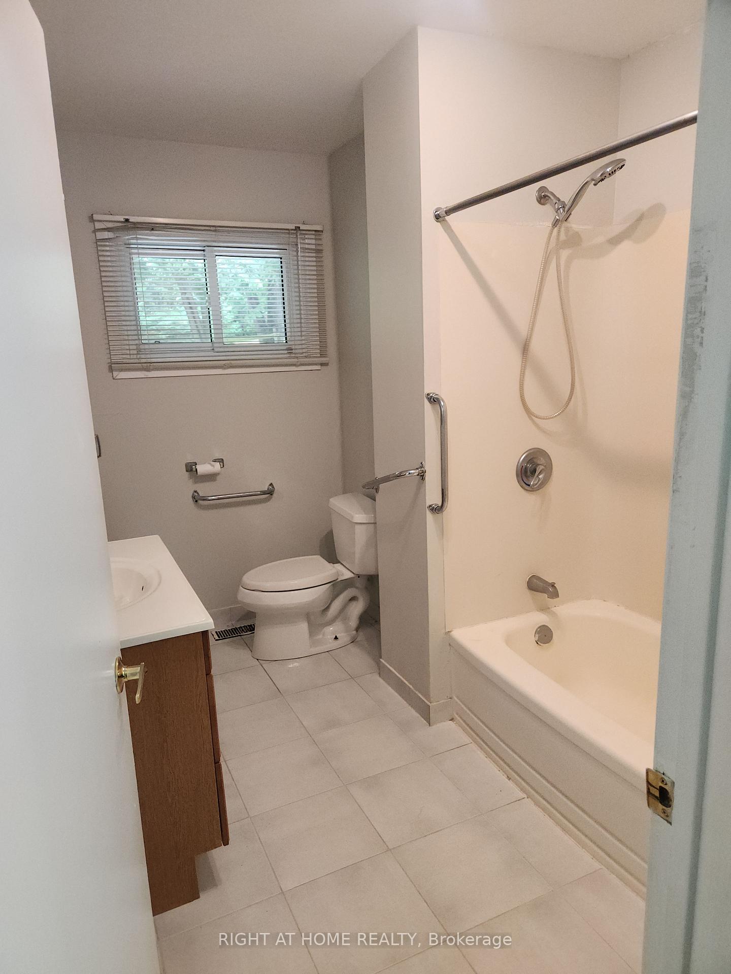 Photo 36 of 1023 Carson Road, Springwater, Midhurst — HOMEH