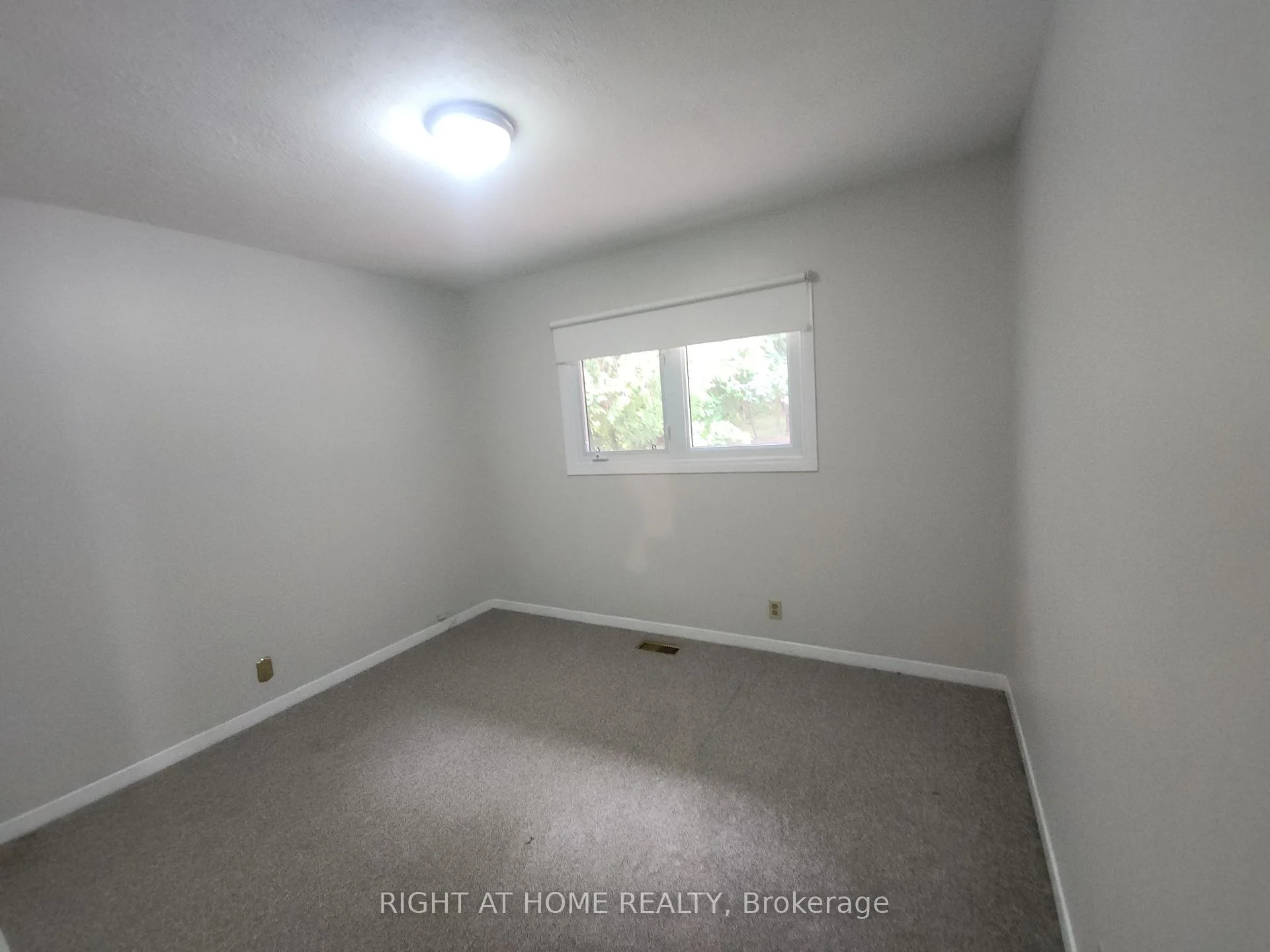 Photo 31 of 1023 Carson Road, Springwater, Midhurst — HOMEH