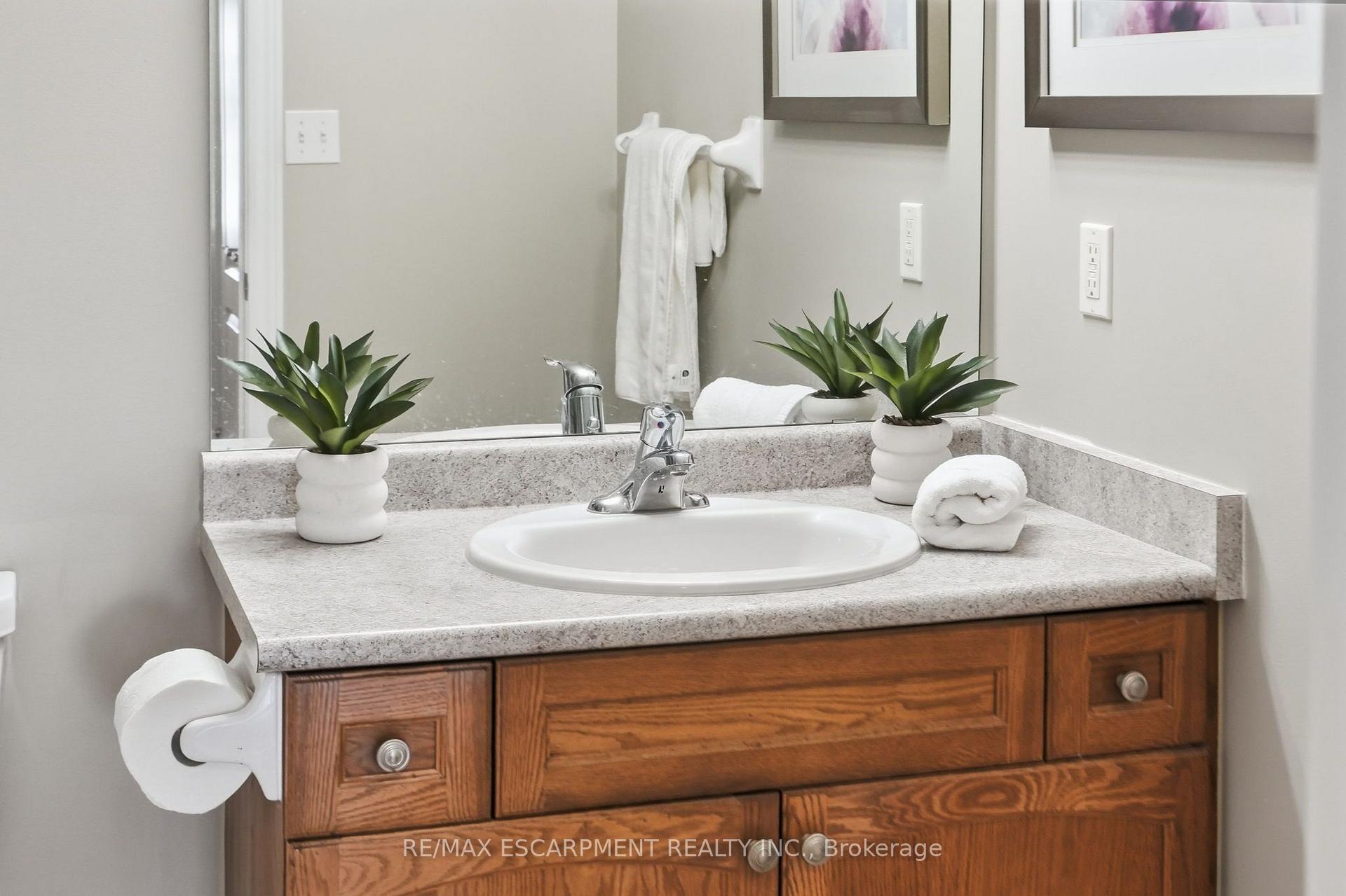 Photo 20 of Unit 202, 59 Critzia Drive, Hamilton, Rural Glanbrook — HOMEH